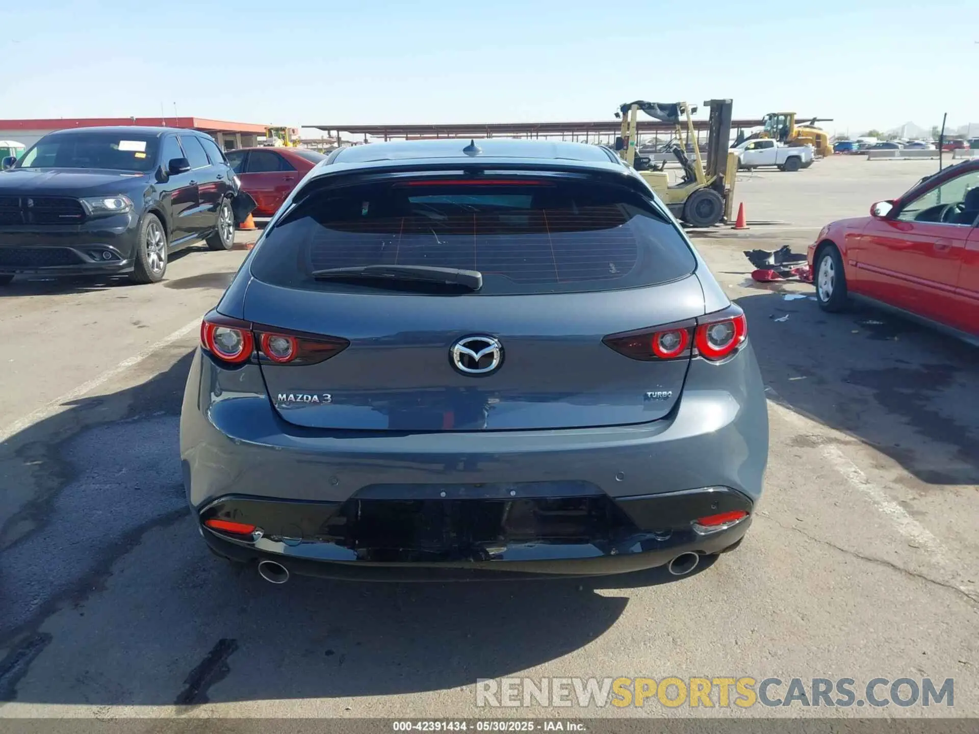 15 Photograph of a damaged car JM1BPBNY3S1775775 MAZDA MAZDA3 HATCHBACK 2025