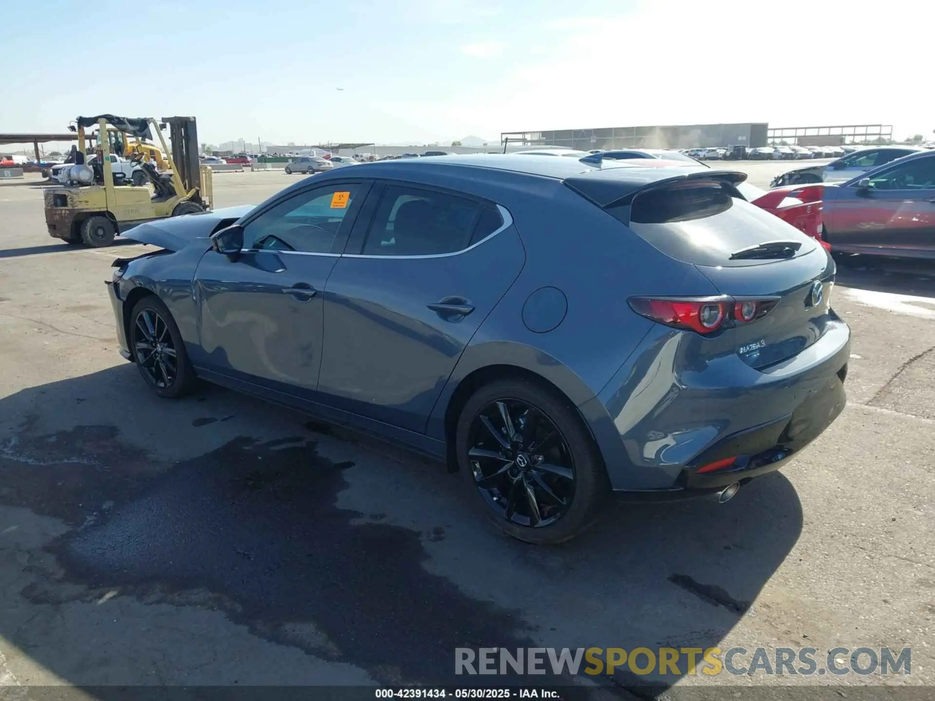 3 Photograph of a damaged car JM1BPBNY3S1775775 MAZDA MAZDA3 HATCHBACK 2025