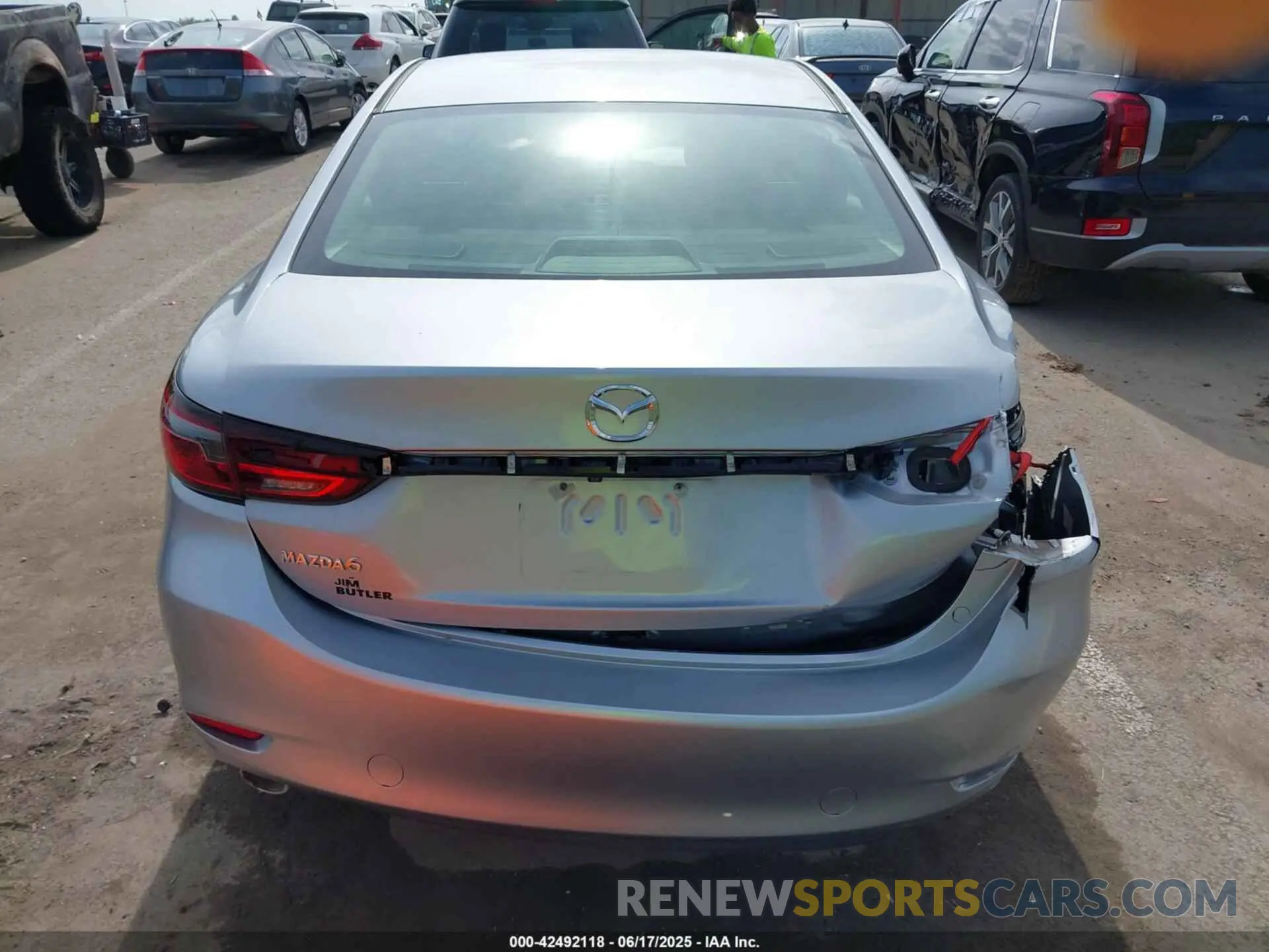 16 Photograph of a damaged car JM1GL1VM5K1508369 MAZDA MAZDA6 2019