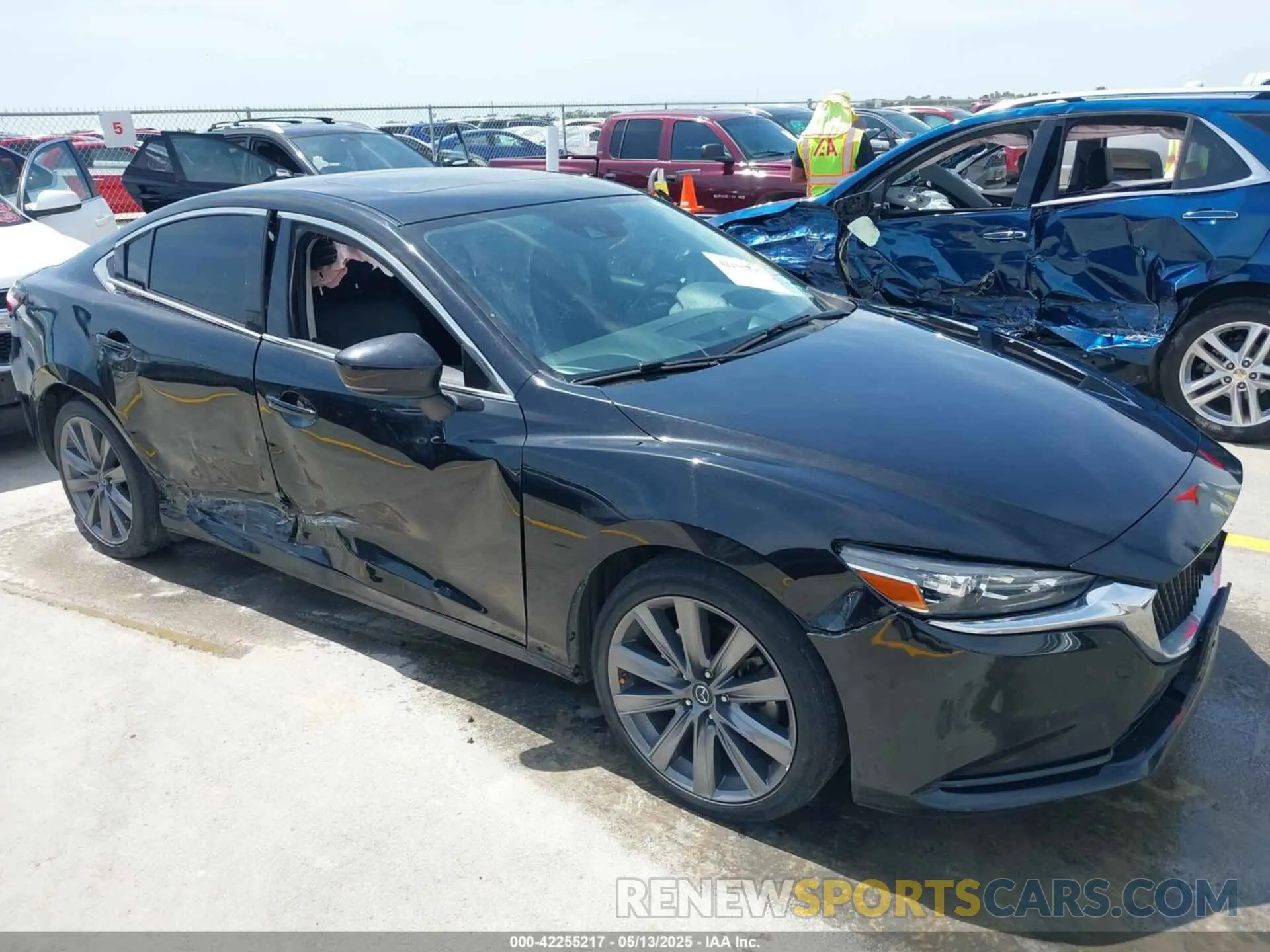 17 Photograph of a damaged car JM1GL1TY4L1524747 MAZDA MAZDA6 2020