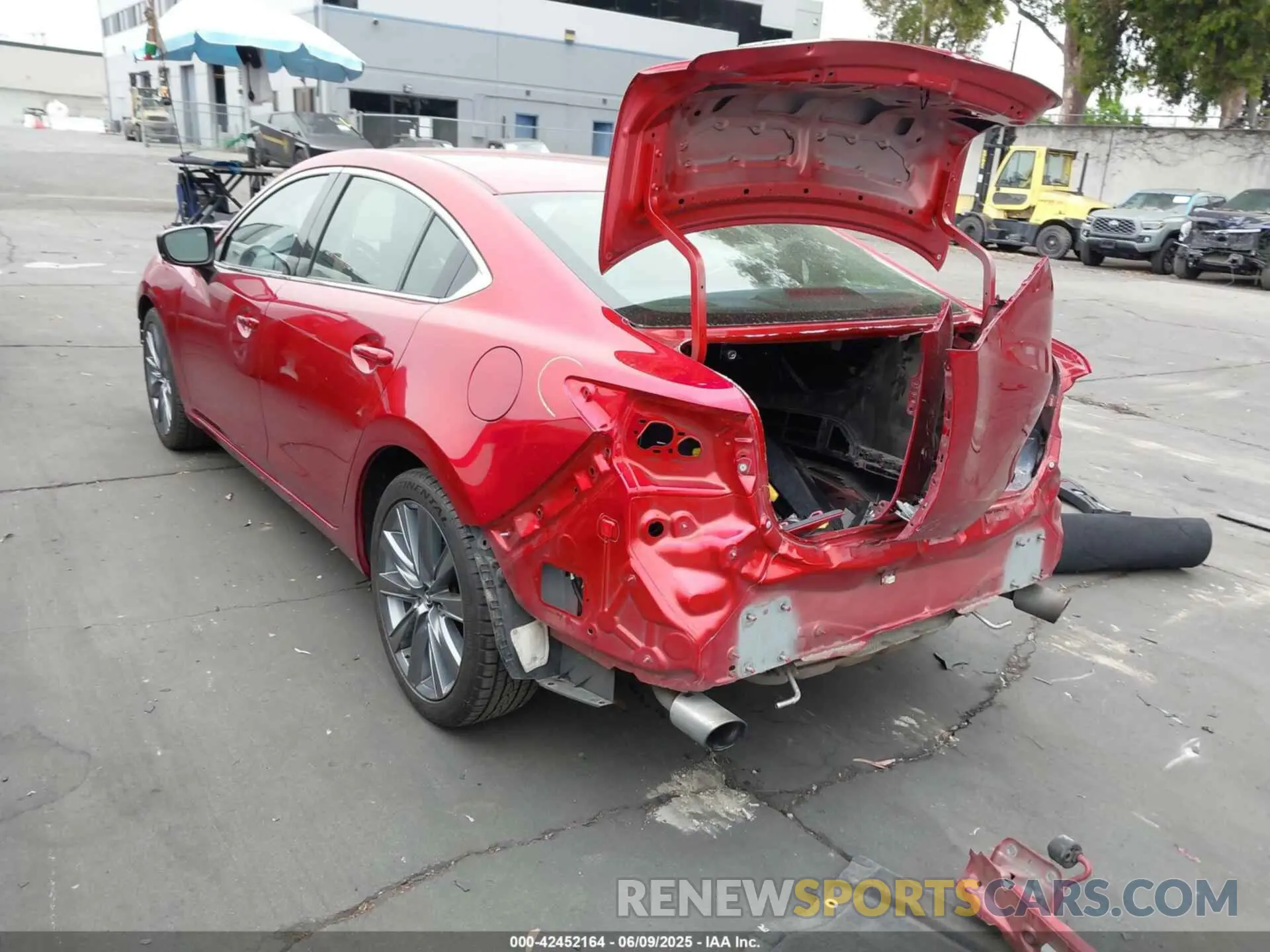 3 Photograph of a damaged car JM1GL1TY8L1511600 MAZDA MAZDA6 2020