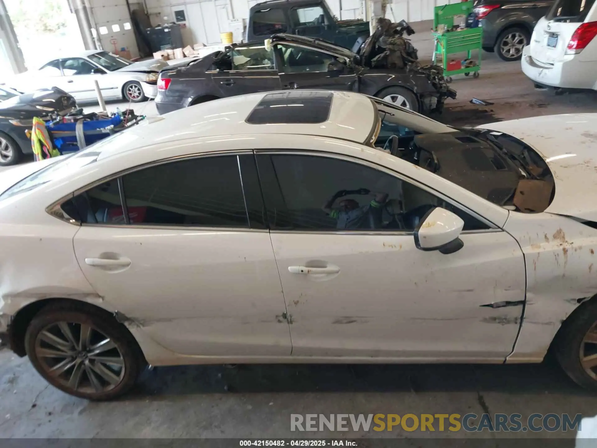 13 Photograph of a damaged car JM1GL1WY7L1520977 MAZDA MAZDA6 2020