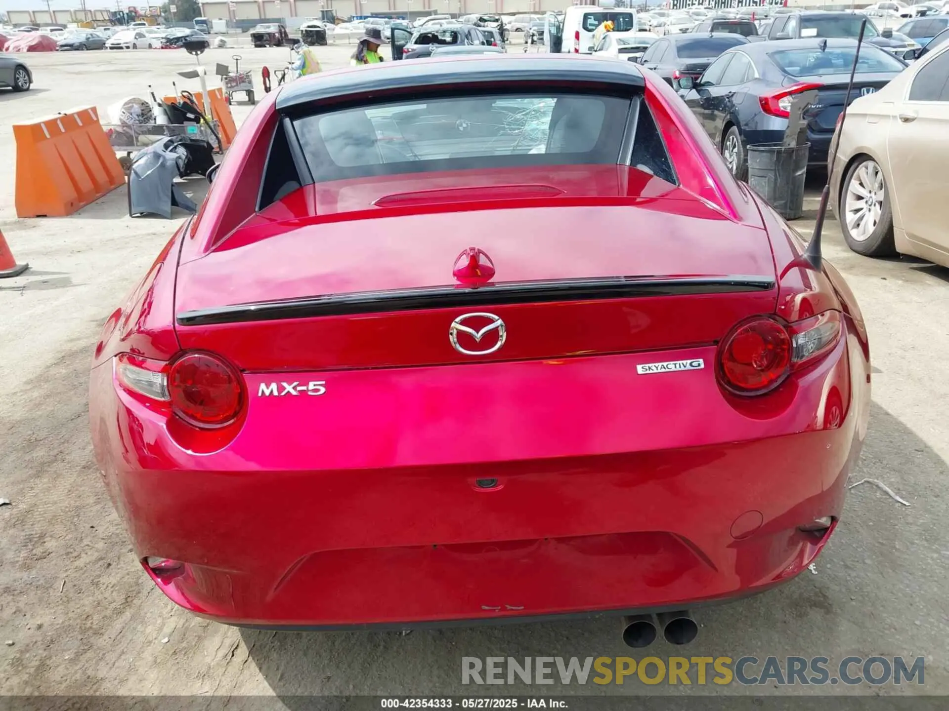 17 Photograph of a damaged car JM1NDAL78M0453975 MAZDA MX-5 MIATA 2021