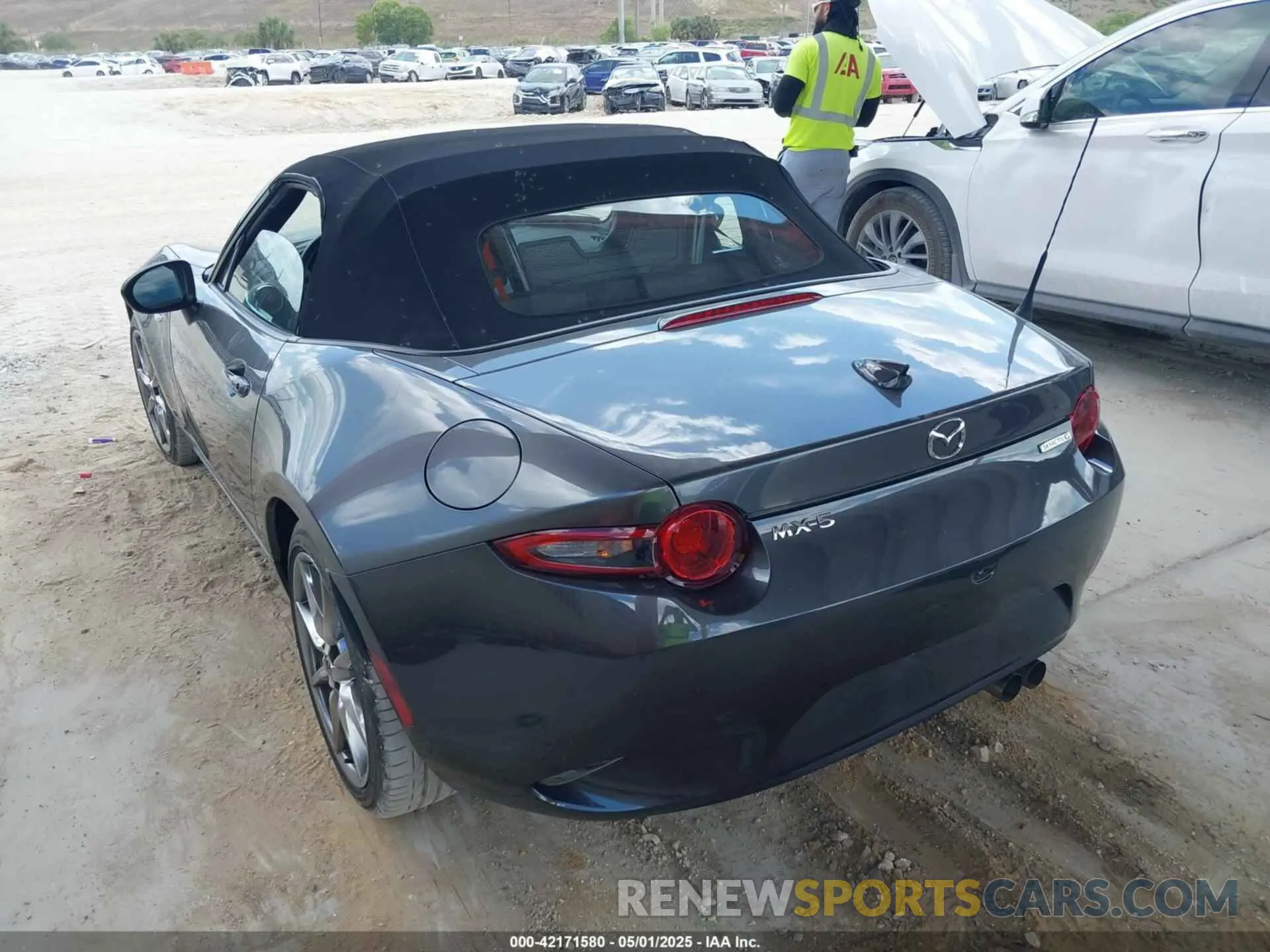 3 Photograph of a damaged car JM1NDAD75N0502727 MAZDA MX-5 MIATA 2022