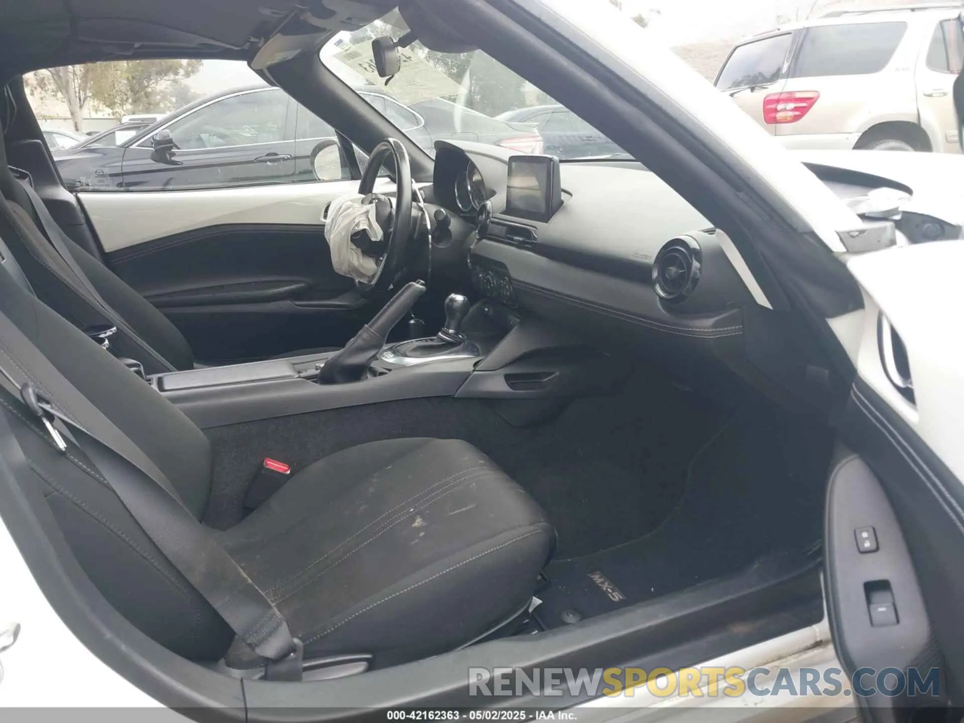 5 Photograph of a damaged car JM1NDAL74L0414234 MAZDA MX-5 MIATA RF 2020