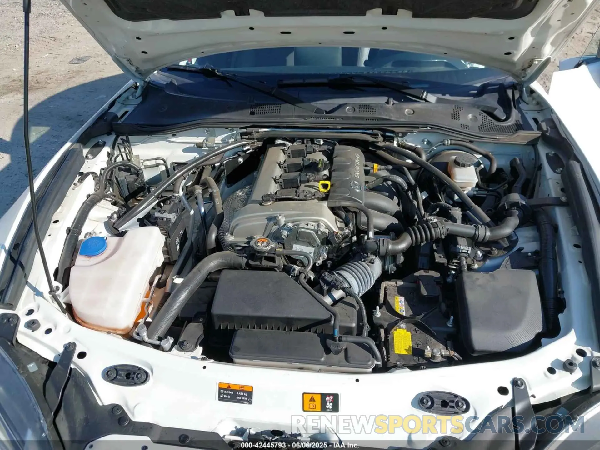 10 Photograph of a damaged car JM1NDAM70L0411832 MAZDA MX-5 MIATA RF 2020