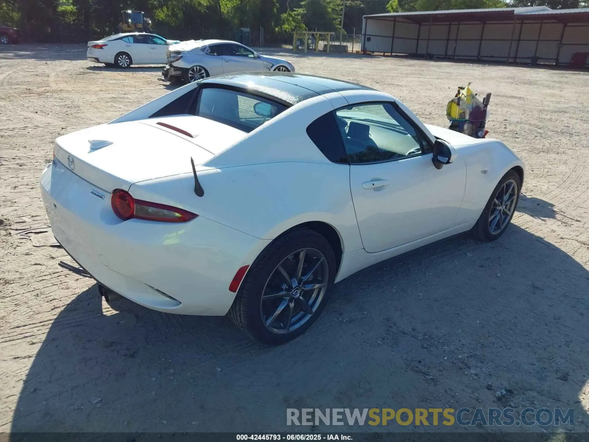 4 Photograph of a damaged car JM1NDAM70L0411832 MAZDA MX-5 MIATA RF 2020