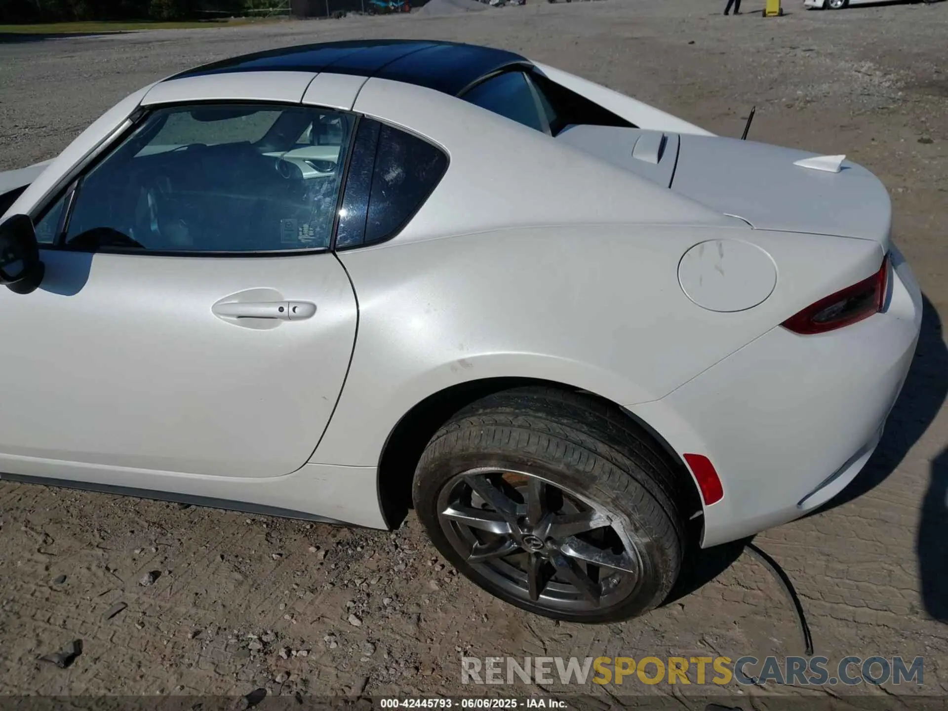 6 Photograph of a damaged car JM1NDAM70L0411832 MAZDA MX-5 MIATA RF 2020