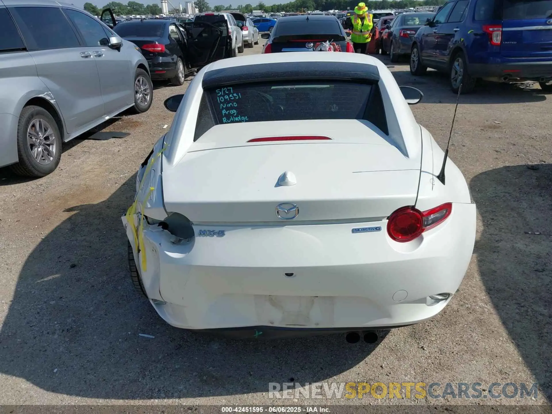 16 Photograph of a damaged car JM1NDAM73L0414658 MAZDA MX-5 MIATA RF 2020