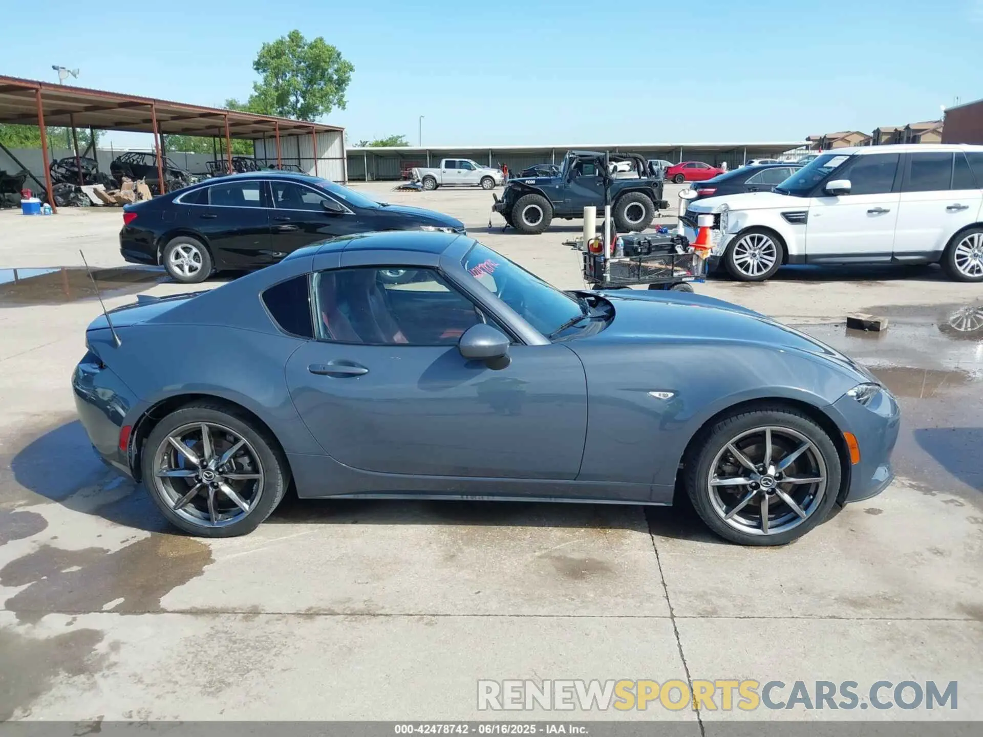 14 Photograph of a damaged car JM1NDAM75L0418243 MAZDA MX-5 MIATA RF 2020
