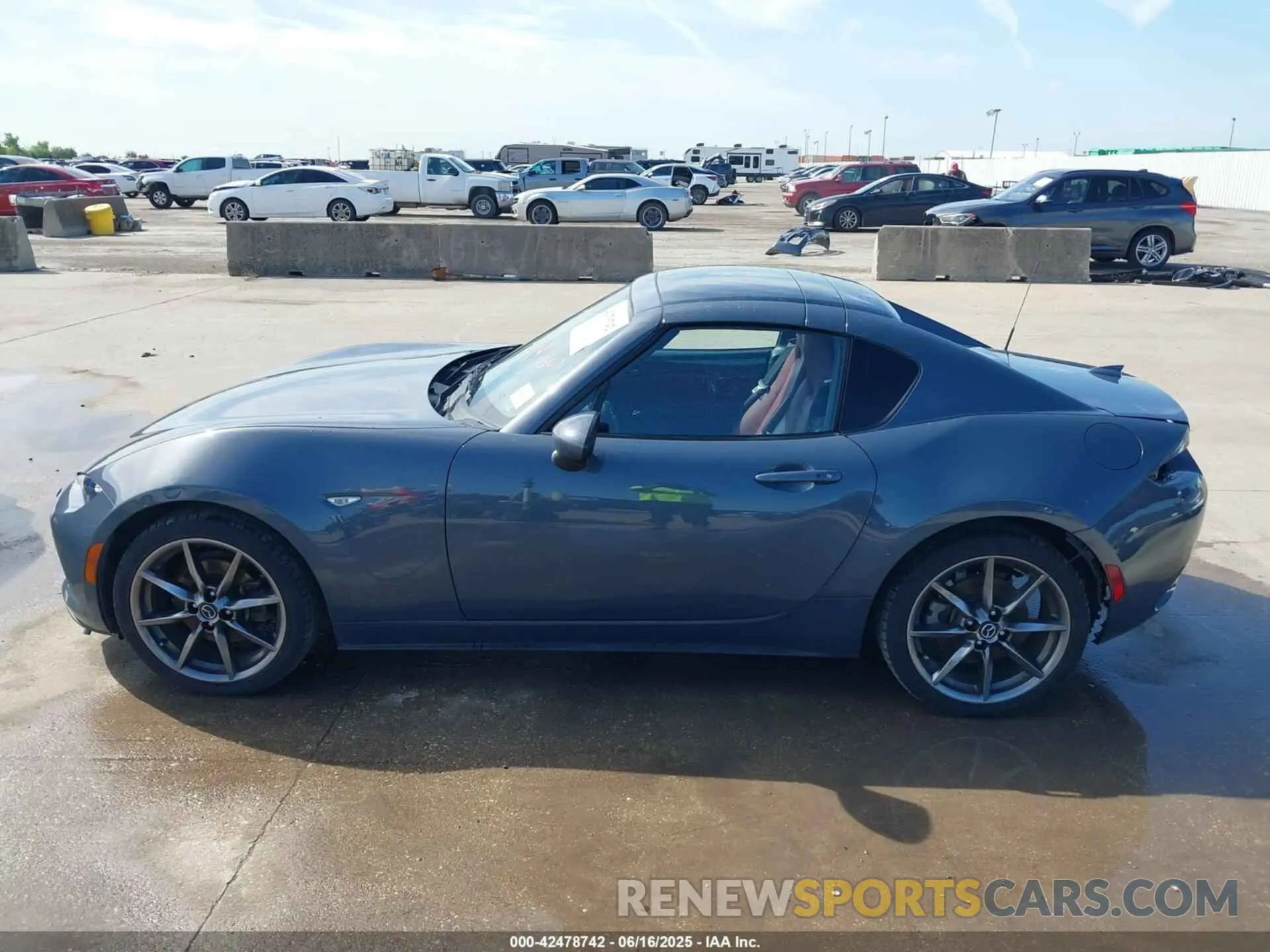 15 Photograph of a damaged car JM1NDAM75L0418243 MAZDA MX-5 MIATA RF 2020