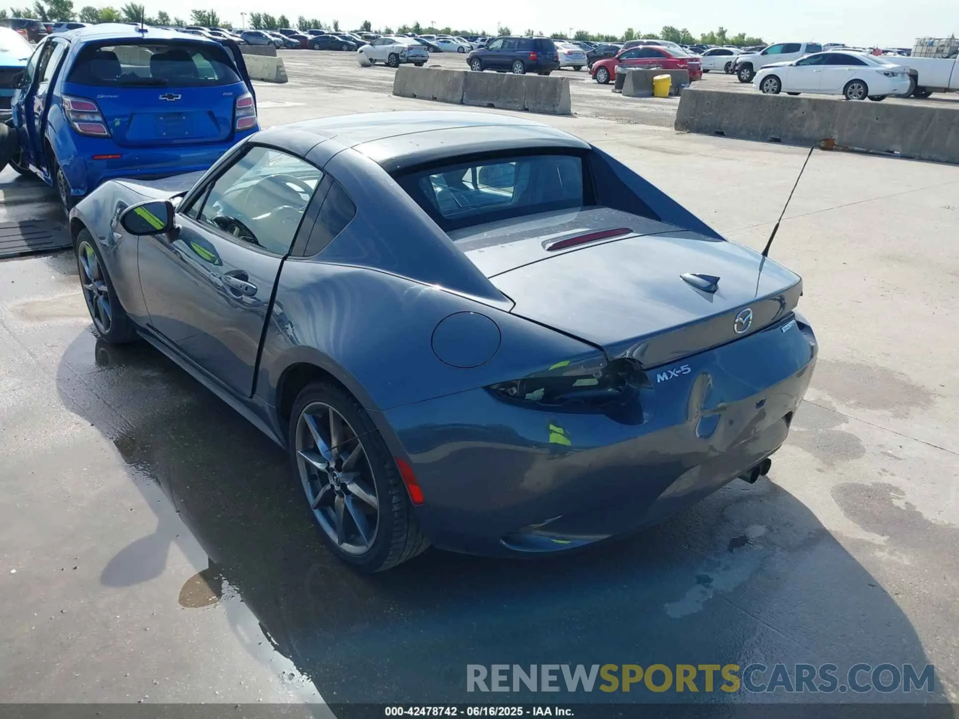 3 Photograph of a damaged car JM1NDAM75L0418243 MAZDA MX-5 MIATA RF 2020