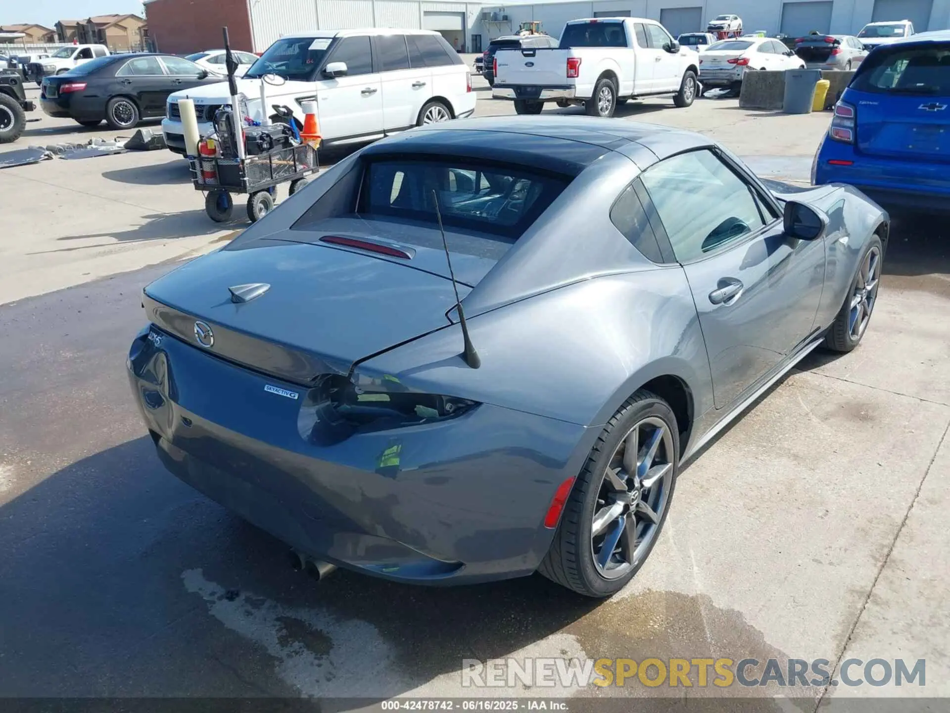 4 Photograph of a damaged car JM1NDAM75L0418243 MAZDA MX-5 MIATA RF 2020