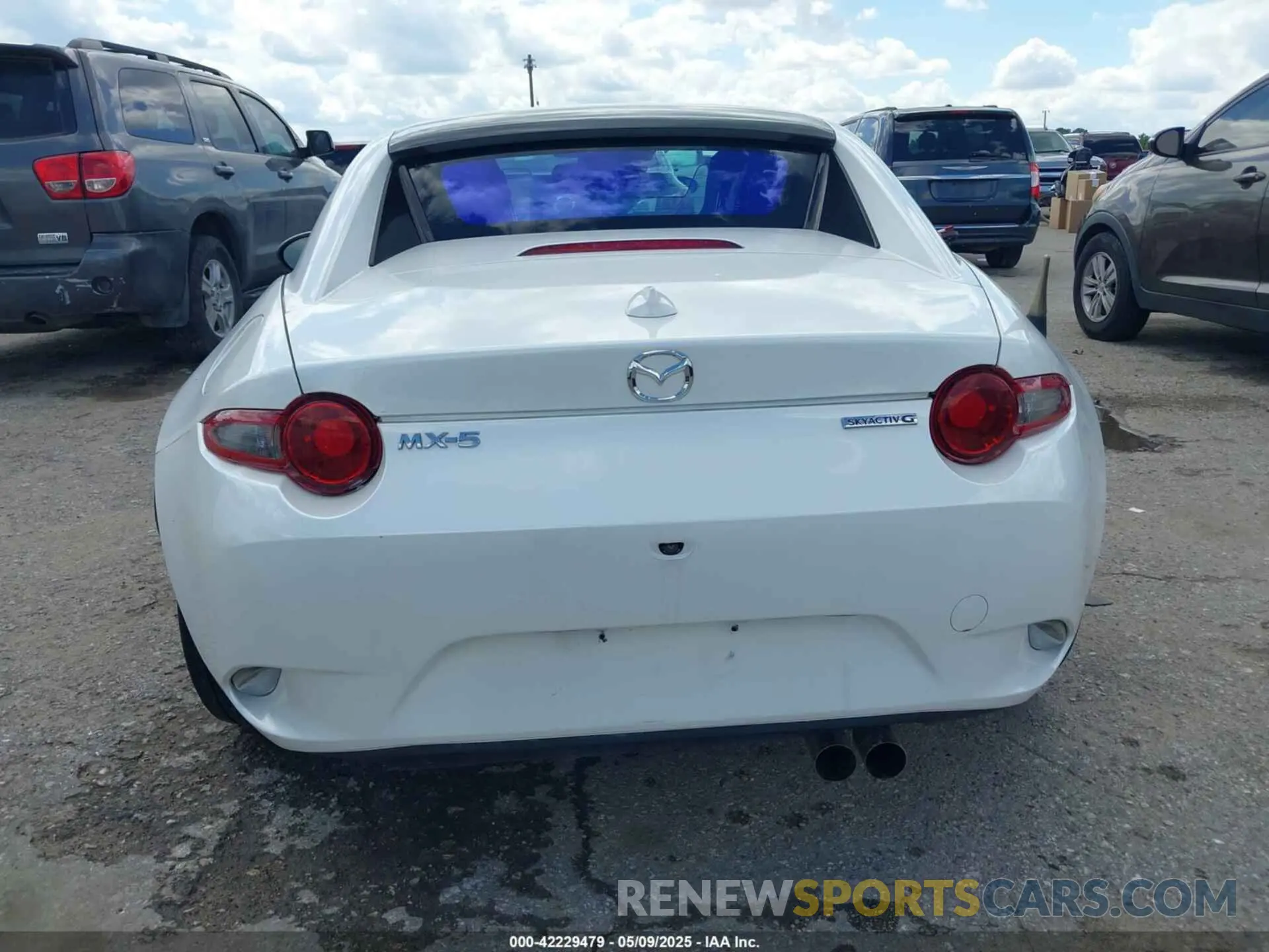 16 Photograph of a damaged car JM1NDAM79L0411456 MAZDA MX-5 MIATA RF 2020