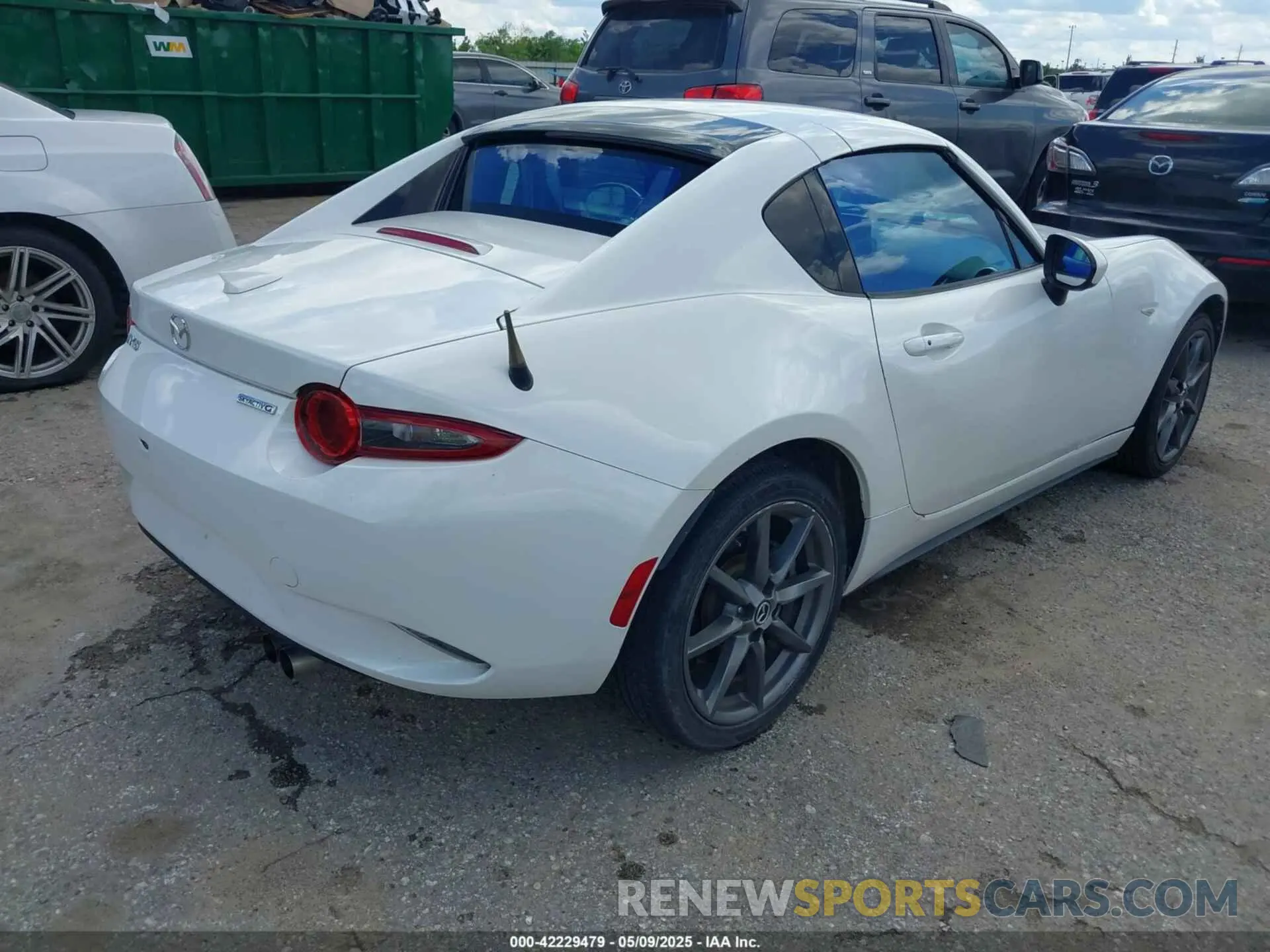 4 Photograph of a damaged car JM1NDAM79L0411456 MAZDA MX-5 MIATA RF 2020