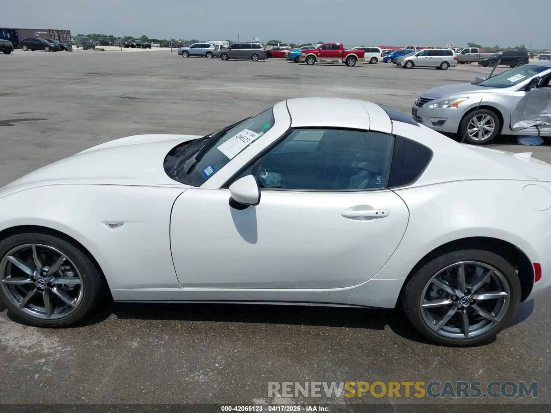 14 Photograph of a damaged car JM1NDAM71P0560062 MAZDA MX-5 MIATA RF 2023