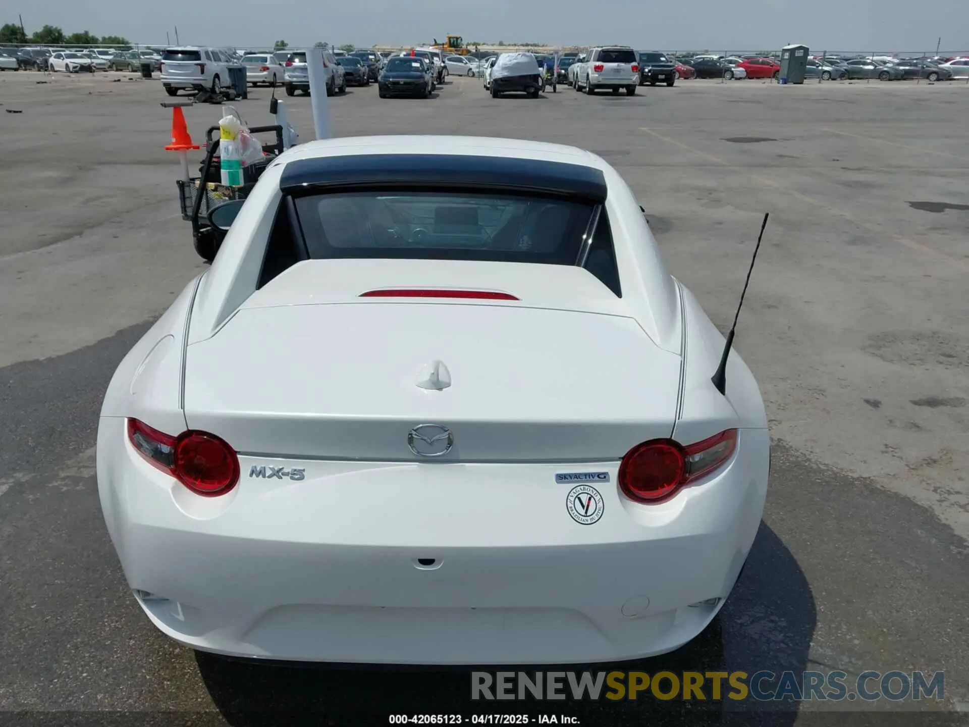 16 Photograph of a damaged car JM1NDAM71P0560062 MAZDA MX-5 MIATA RF 2023