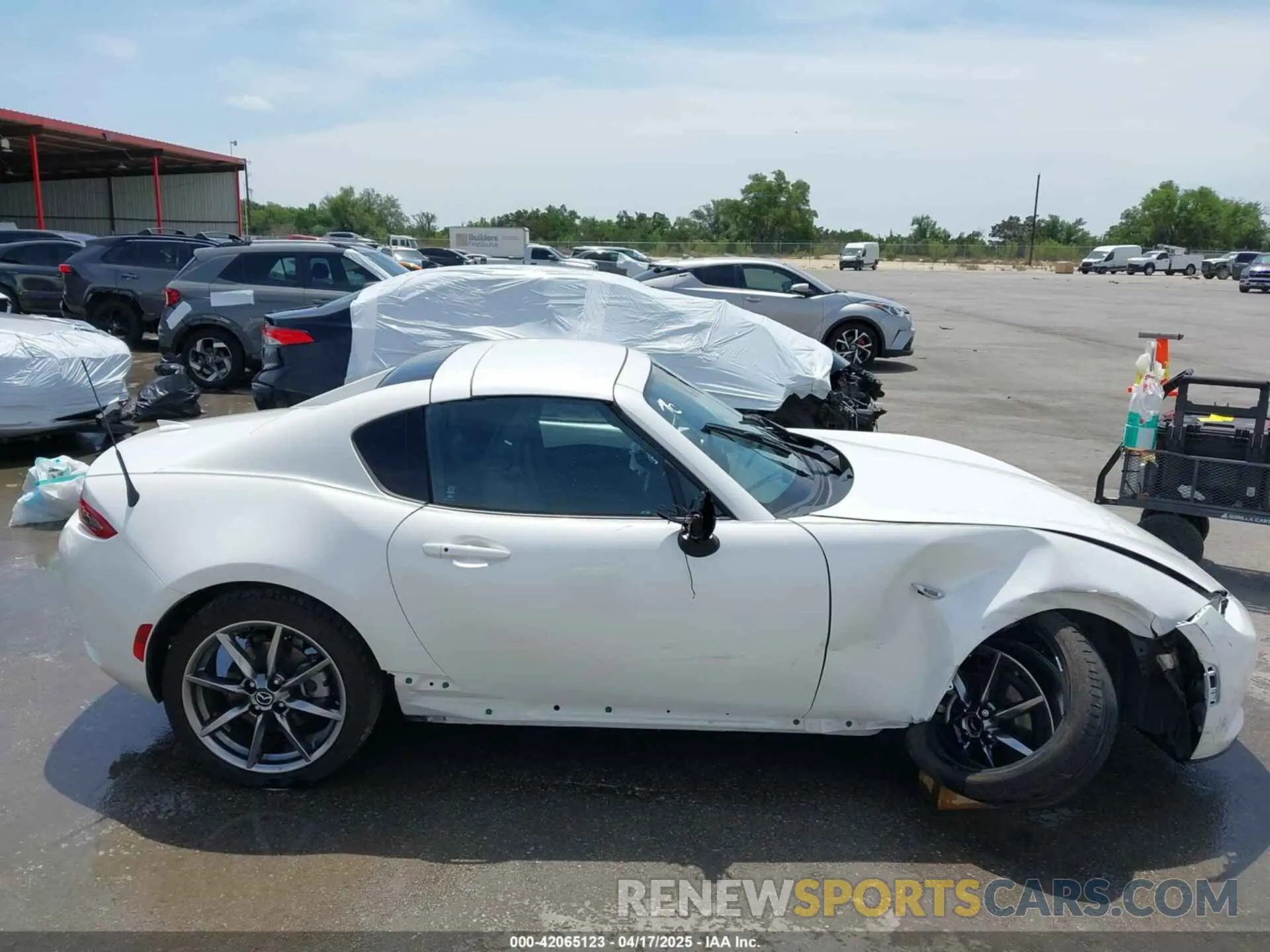 18 Photograph of a damaged car JM1NDAM71P0560062 MAZDA MX-5 MIATA RF 2023