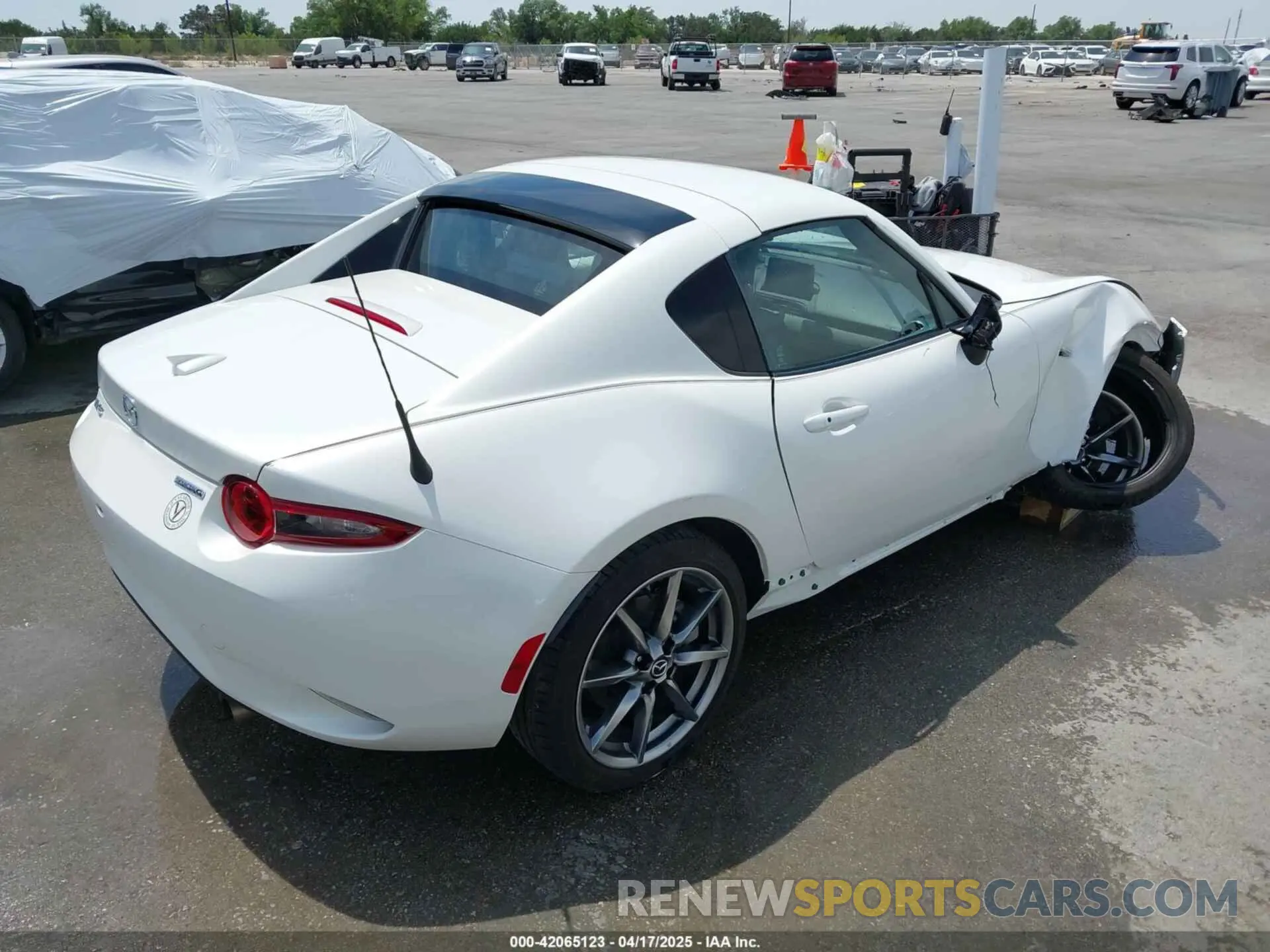 4 Photograph of a damaged car JM1NDAM71P0560062 MAZDA MX-5 MIATA RF 2023