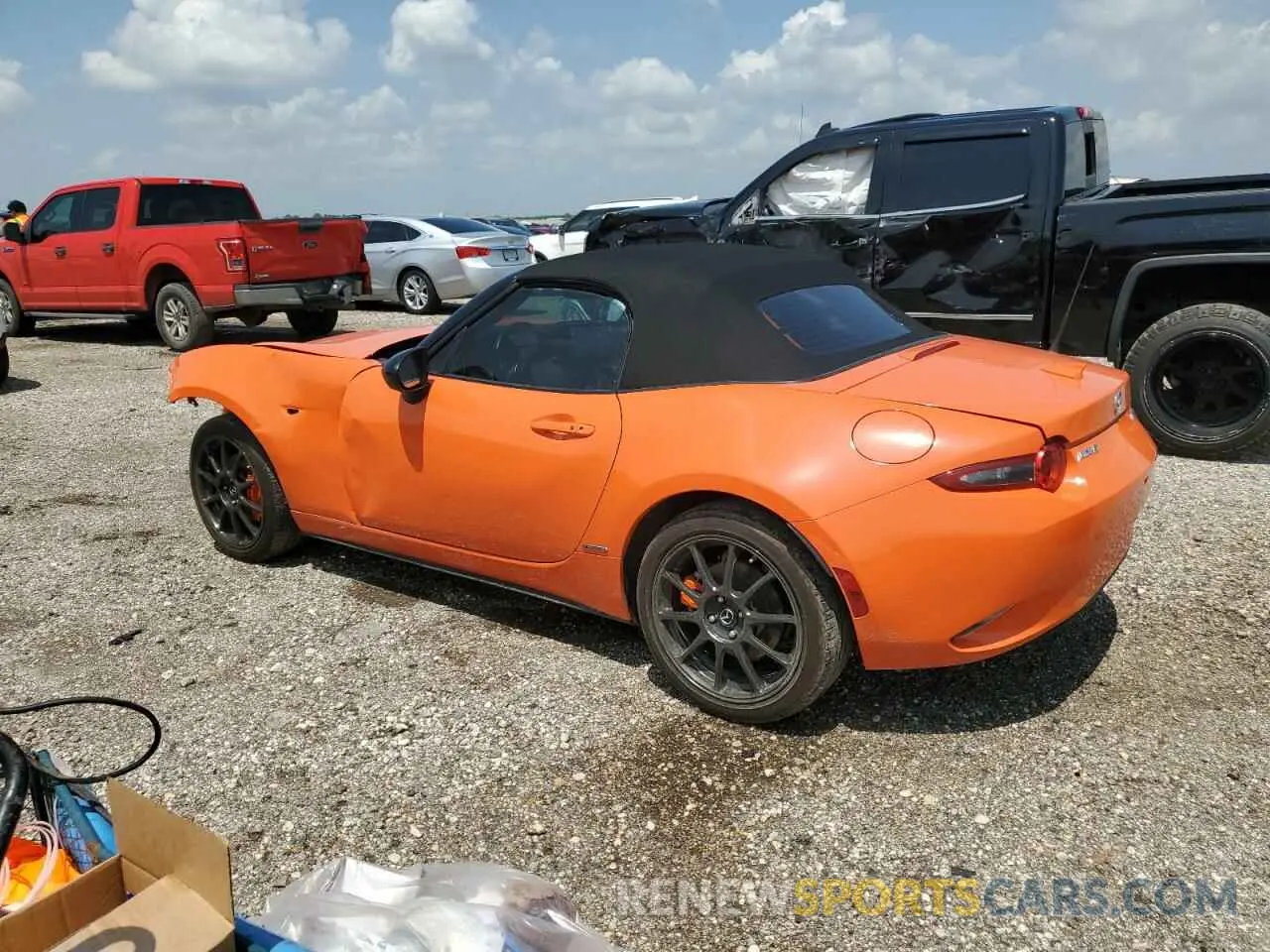 2 Photograph of a damaged car JM1NDAA79K0400296 MAZDA MX5 2019