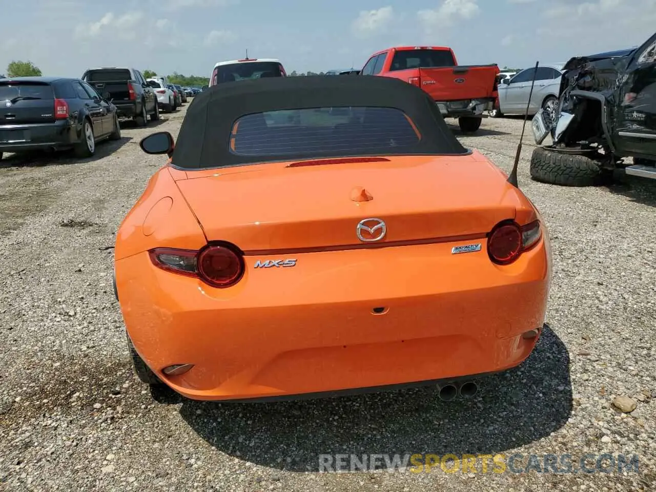 6 Photograph of a damaged car JM1NDAA79K0400296 MAZDA MX5 2019