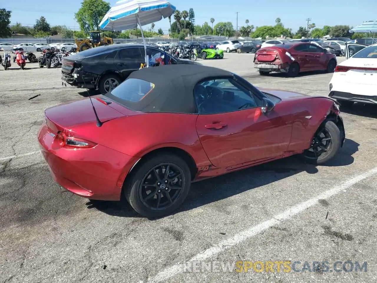 3 Photograph of a damaged car JM1NDAB77K0303256 MAZDA MX5 2019