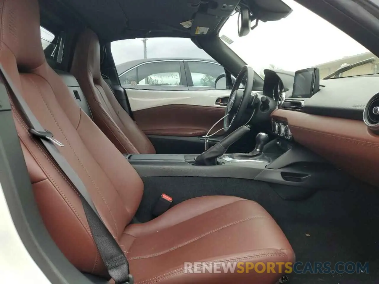10 Photograph of a damaged car JM1NDAM70K0305184 MAZDA MX5 2019