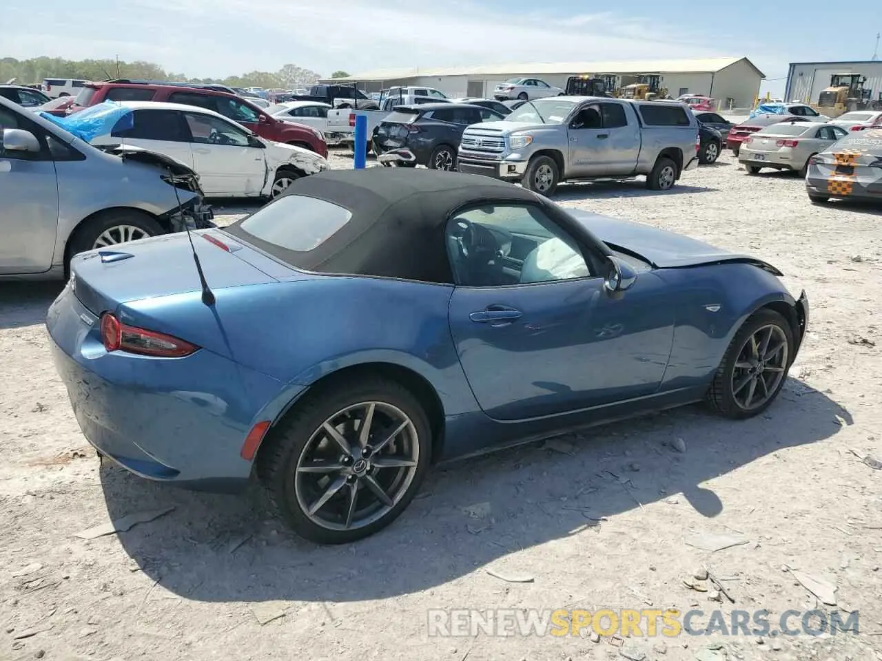 3 Photograph of a damaged car JM1NDAD7XL0414138 MAZDA MX5 2020