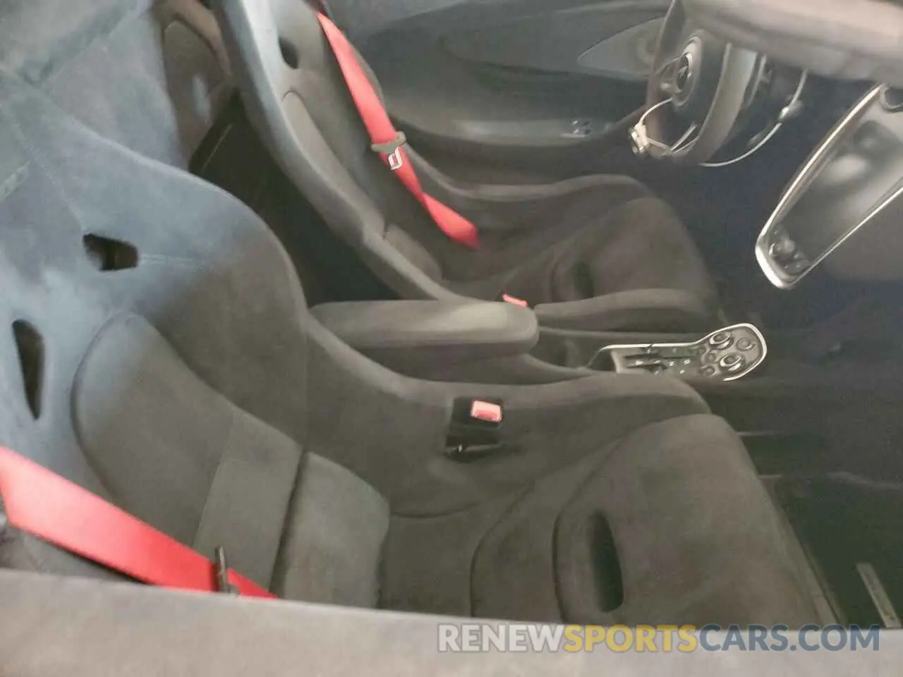 10 Photograph of a damaged car SBM13SAAXLW008565 MCLAREN AUTOMOTIVE 600LT 2020