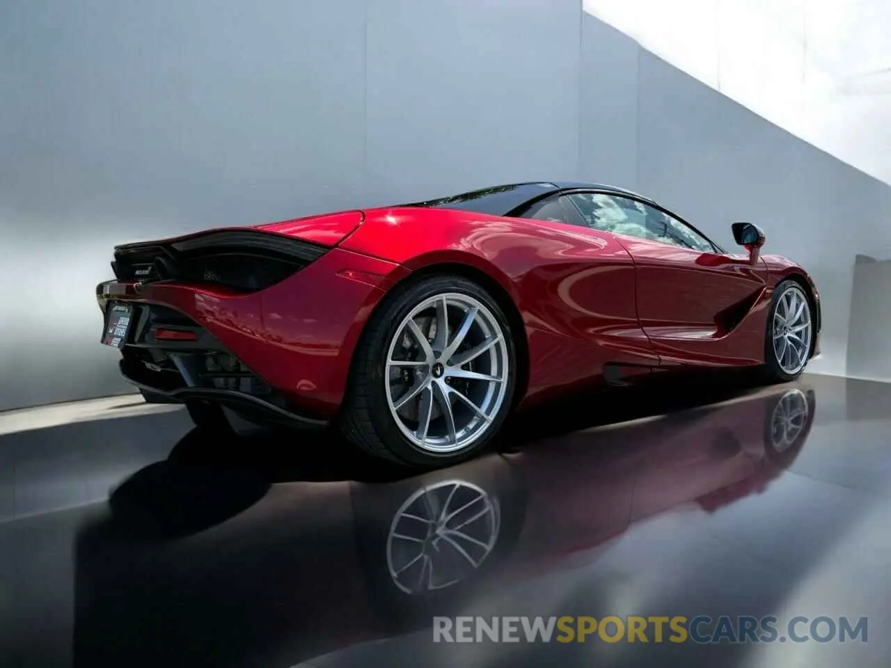 4 Photograph of a damaged car SBM14FCA2NW006XXX MCLAREN AUTOMOTIVE ALL MODELS 2022