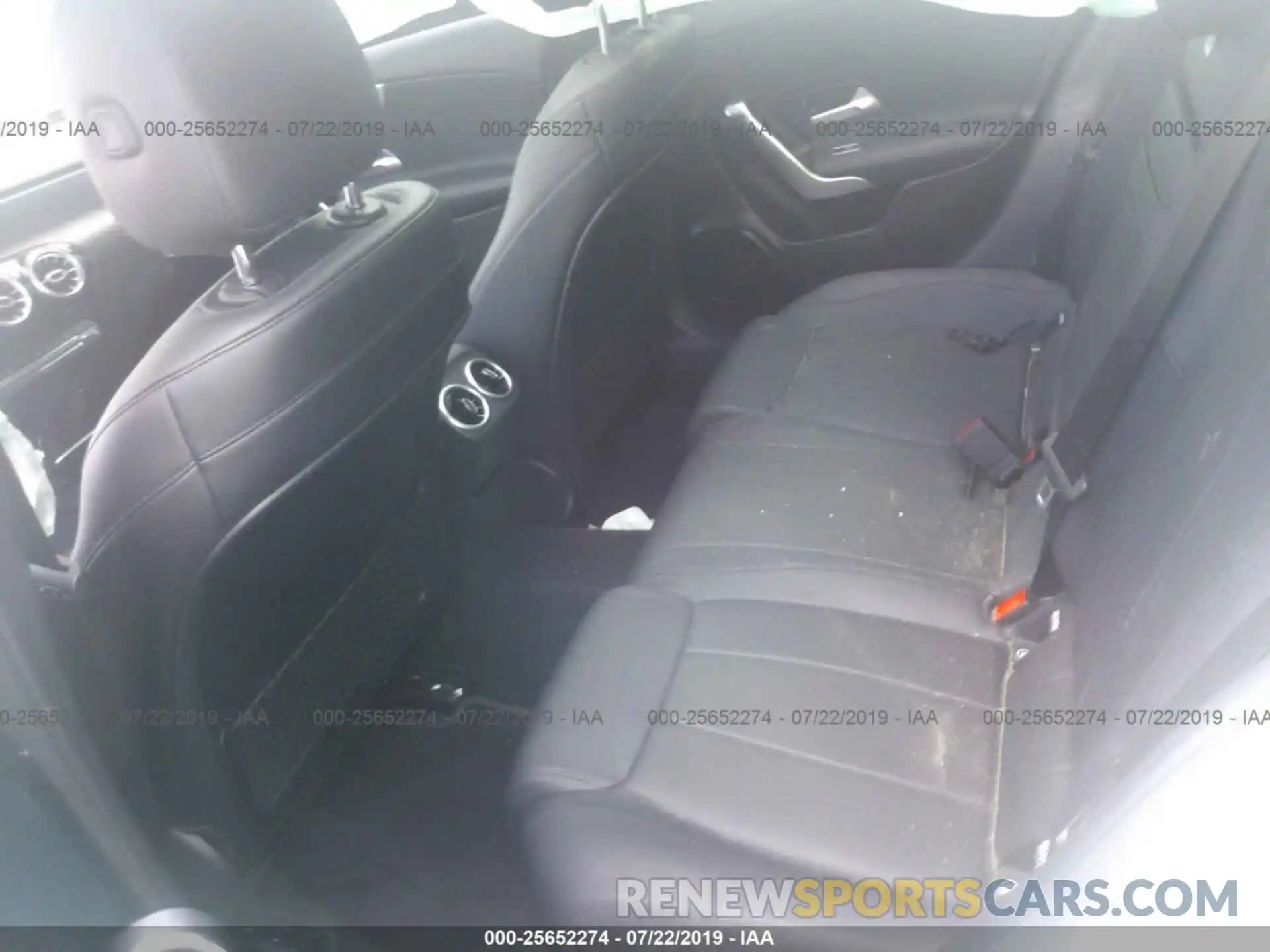 8 Photograph of a damaged car WDD3G4EB4KW000678 MERCEDES-BENZ A 2019