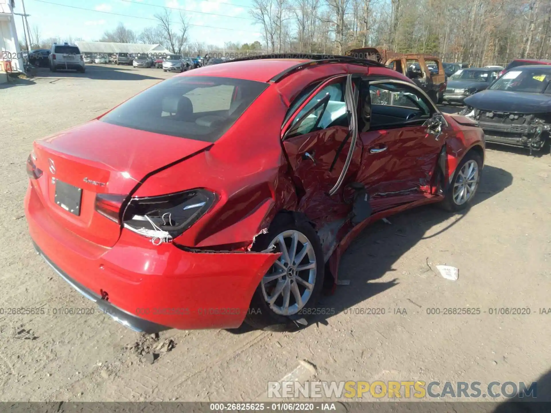 4 Photograph of a damaged car WDD3G4FB0KW023891 MERCEDES-BENZ A 2019