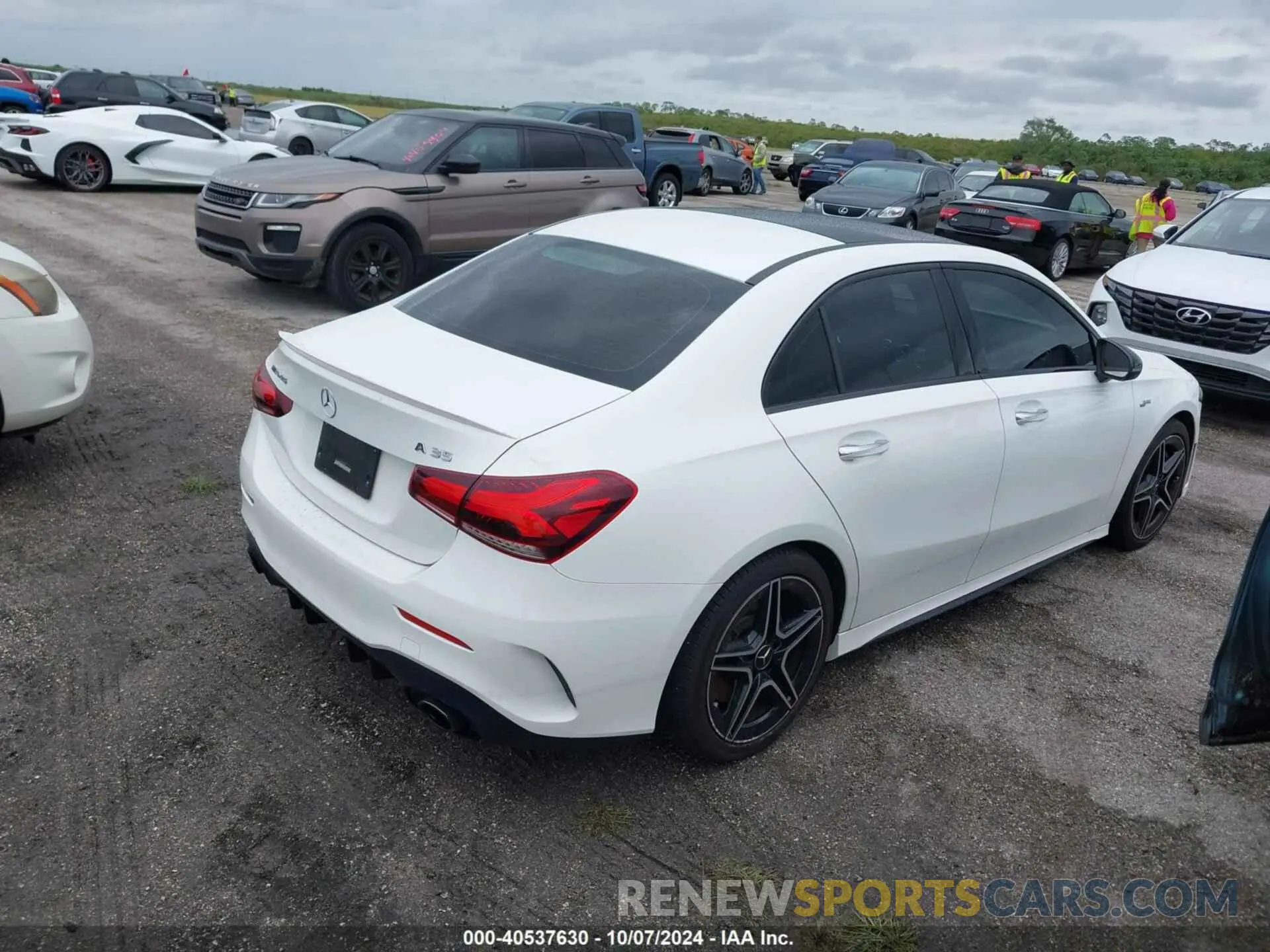 4 Photograph of a damaged car W1K3G5BB1MJ317117 MERCEDES-BENZ A 2021