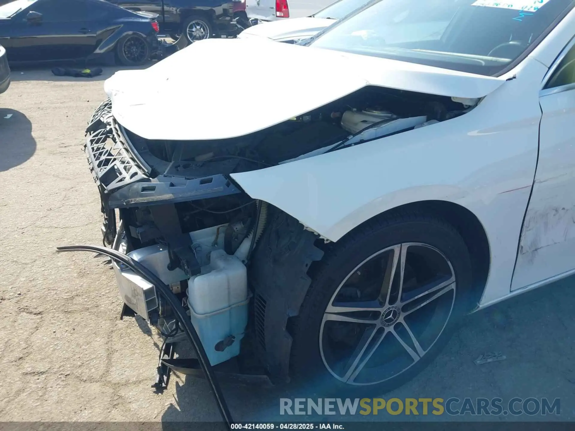 18 Photograph of a damaged car WDD3G4EB0KW000497 MERCEDES-BENZ A 220 2019