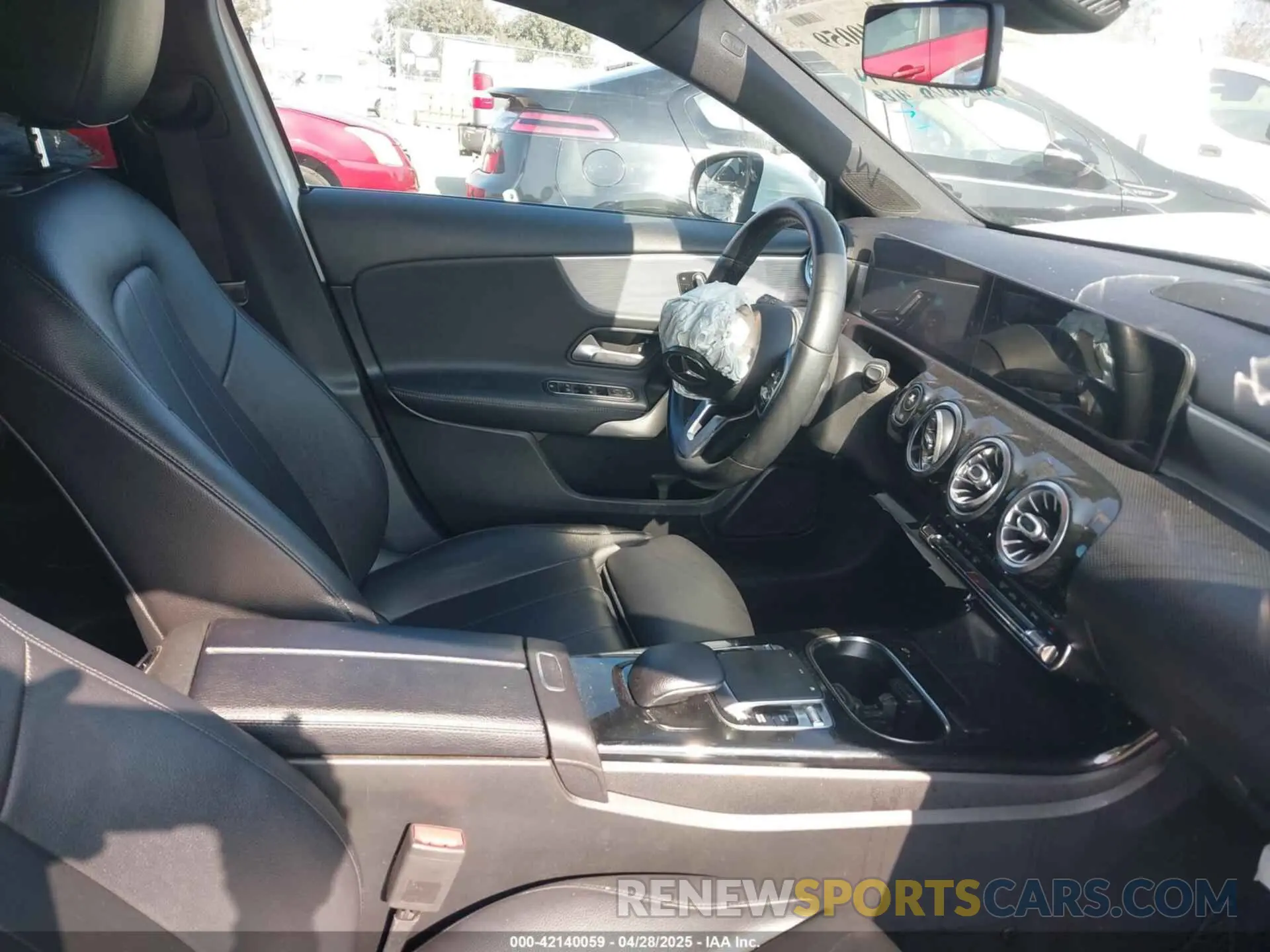 5 Photograph of a damaged car WDD3G4EB0KW000497 MERCEDES-BENZ A 220 2019