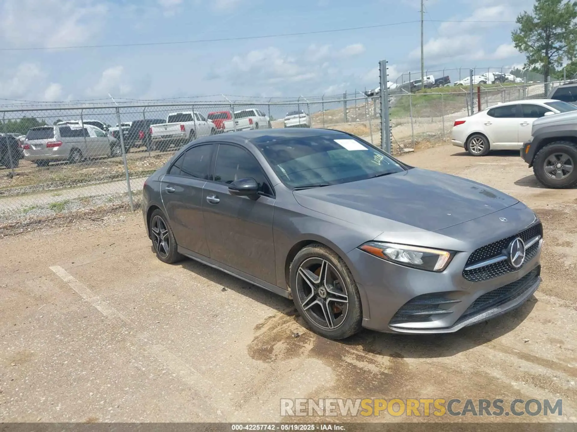 1 Photograph of a damaged car WDD3G4EB1KW002355 MERCEDES-BENZ A 220 2019