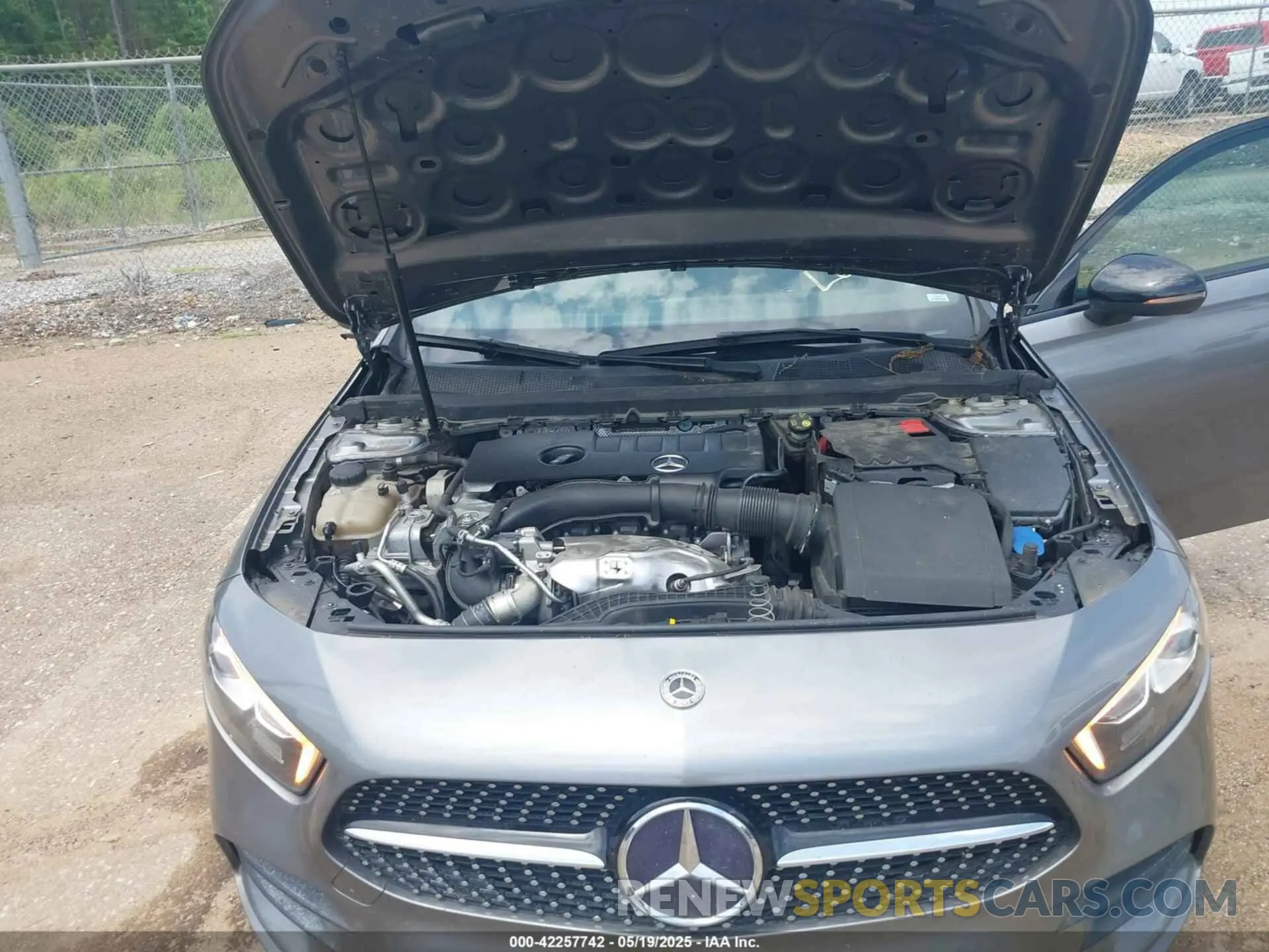 10 Photograph of a damaged car WDD3G4EB1KW002355 MERCEDES-BENZ A 220 2019