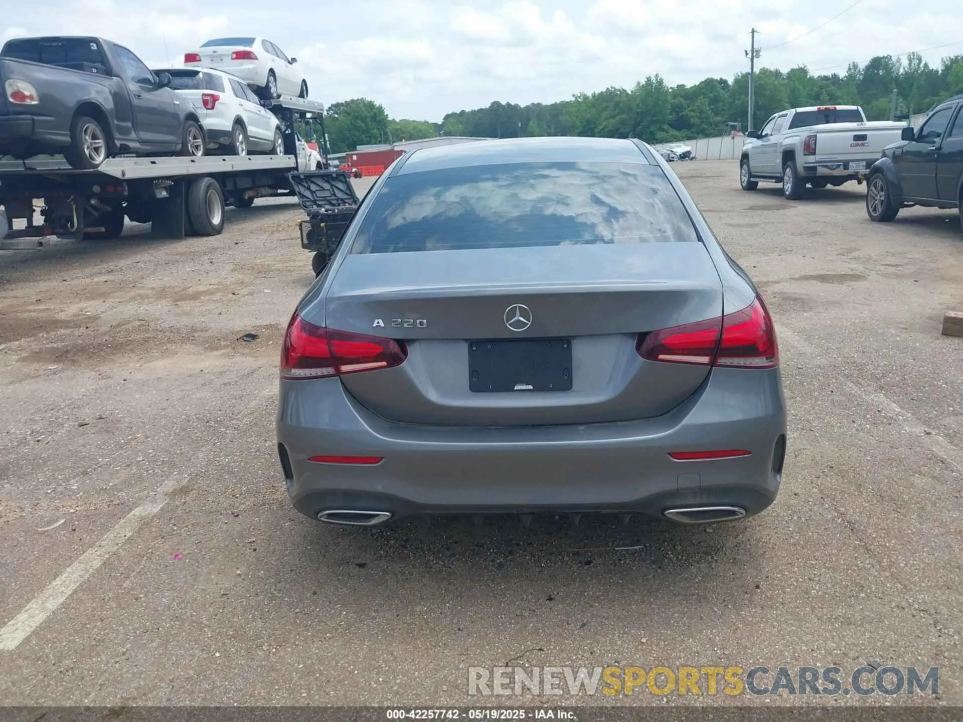 15 Photograph of a damaged car WDD3G4EB1KW002355 MERCEDES-BENZ A 220 2019