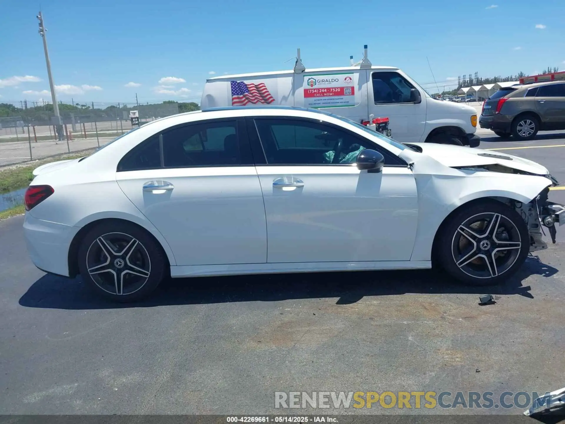 14 Photograph of a damaged car WDD3G4EB1KW012903 MERCEDES-BENZ A 220 2019