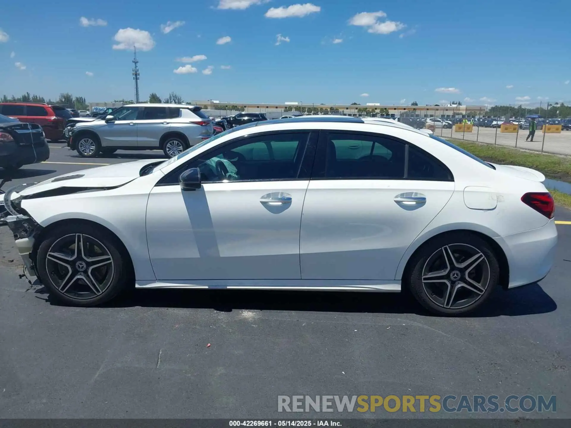 15 Photograph of a damaged car WDD3G4EB1KW012903 MERCEDES-BENZ A 220 2019