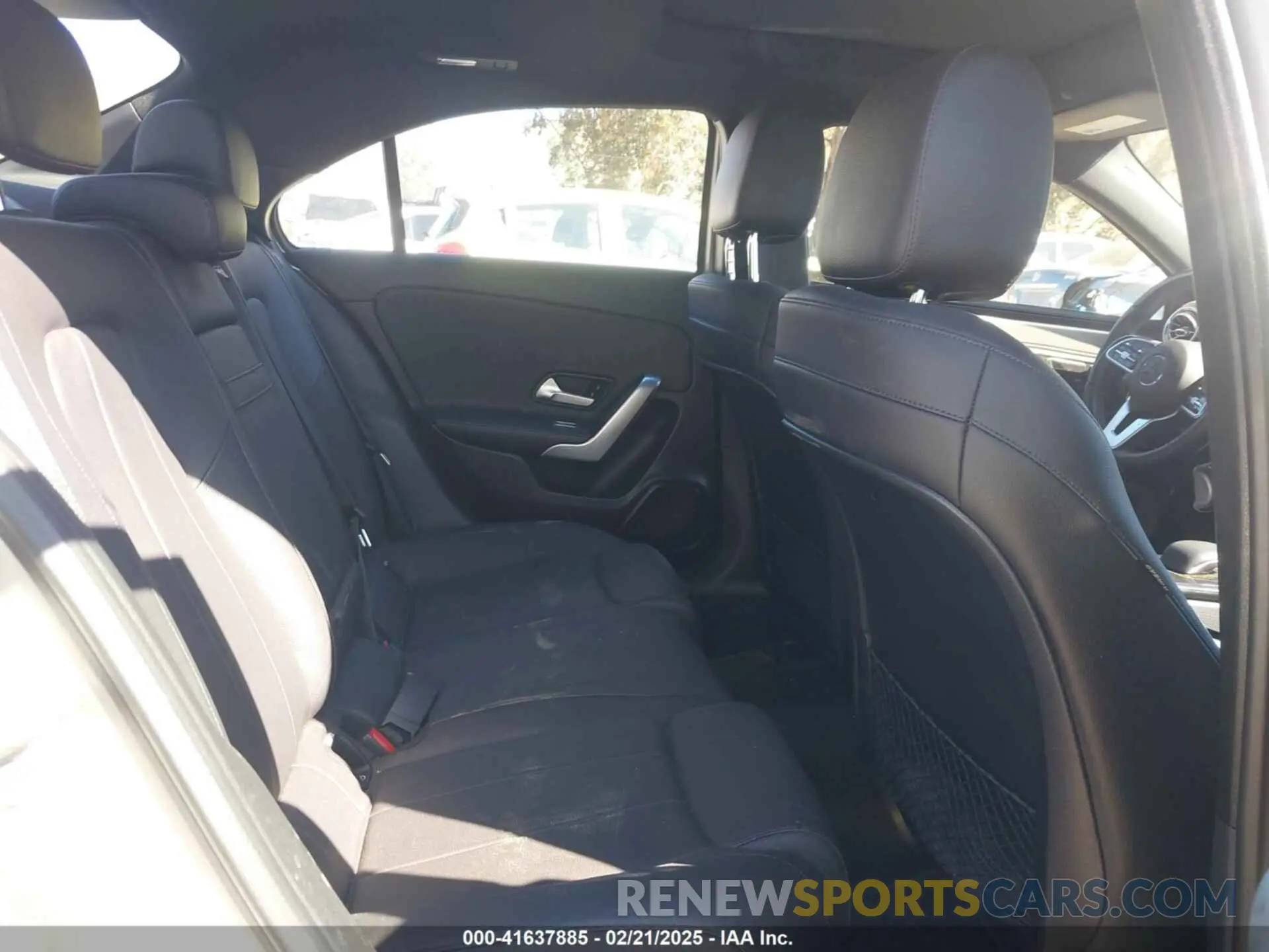 8 Photograph of a damaged car WDD3G4EB1KW021407 MERCEDES-BENZ A 220 2019