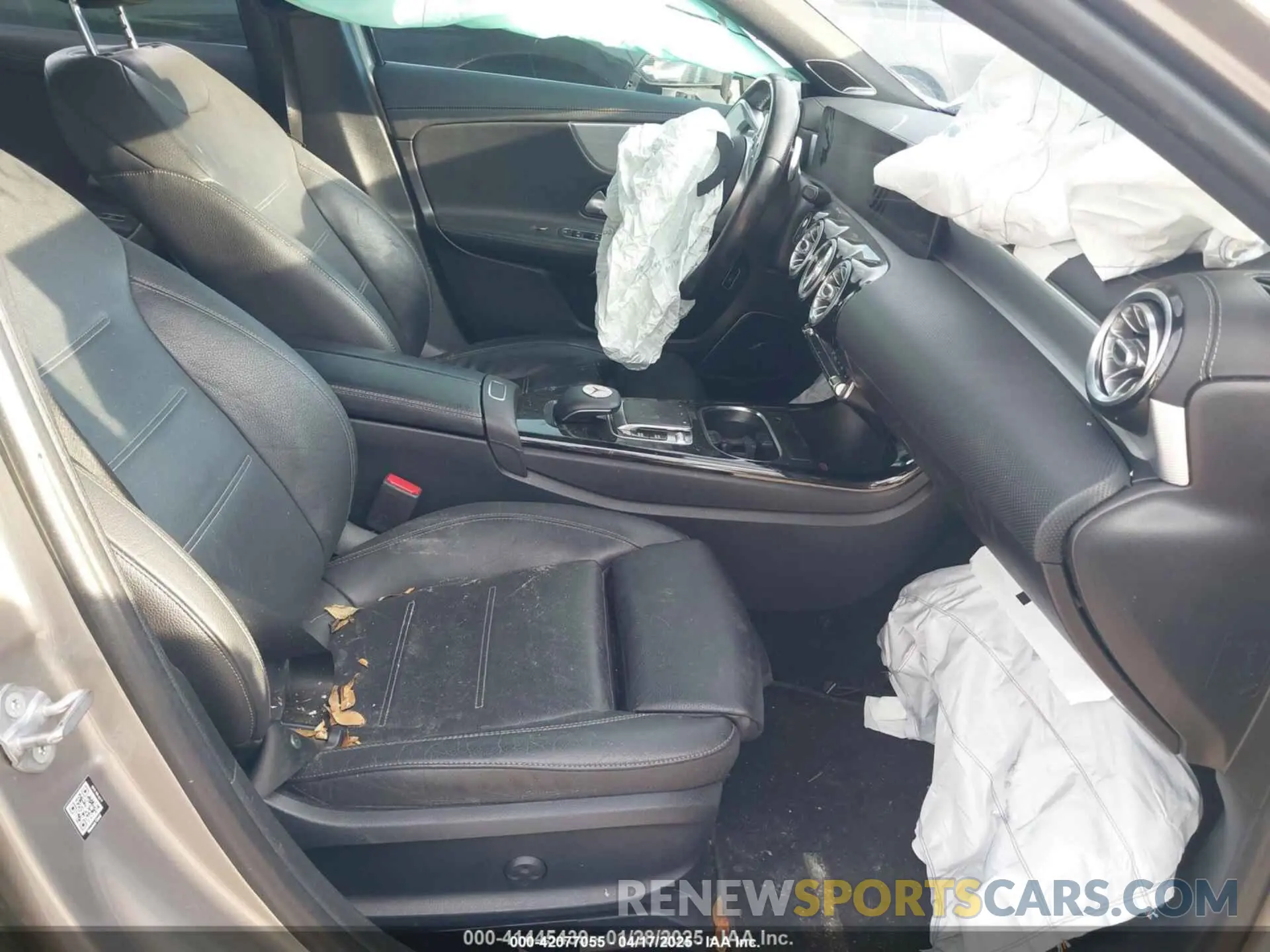 5 Photograph of a damaged car WDD3G4EB1KW036022 MERCEDES-BENZ A 220 2019