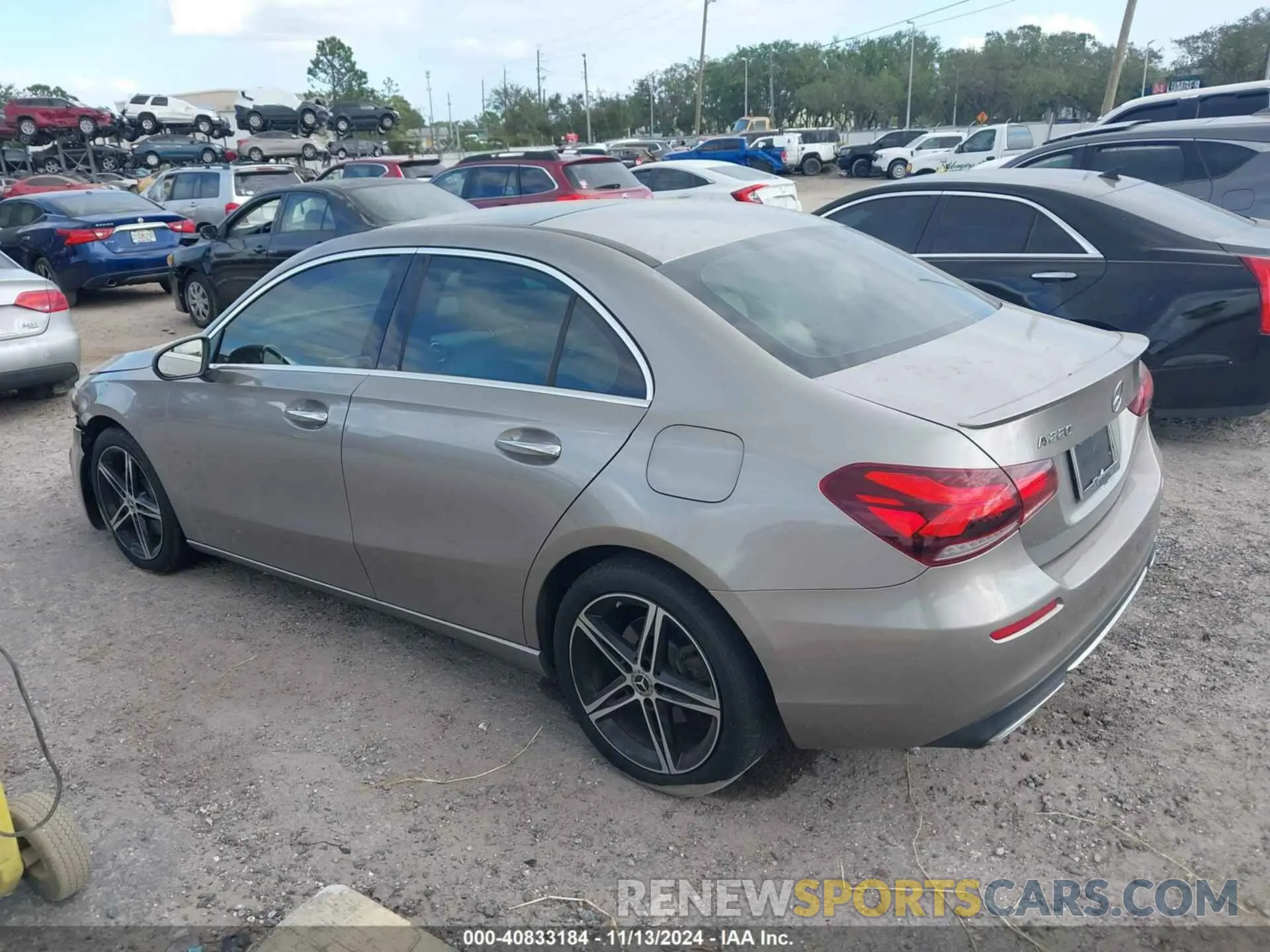 14 Photograph of a damaged car WDD3G4EB2KW001635 MERCEDES-BENZ A 220 2019