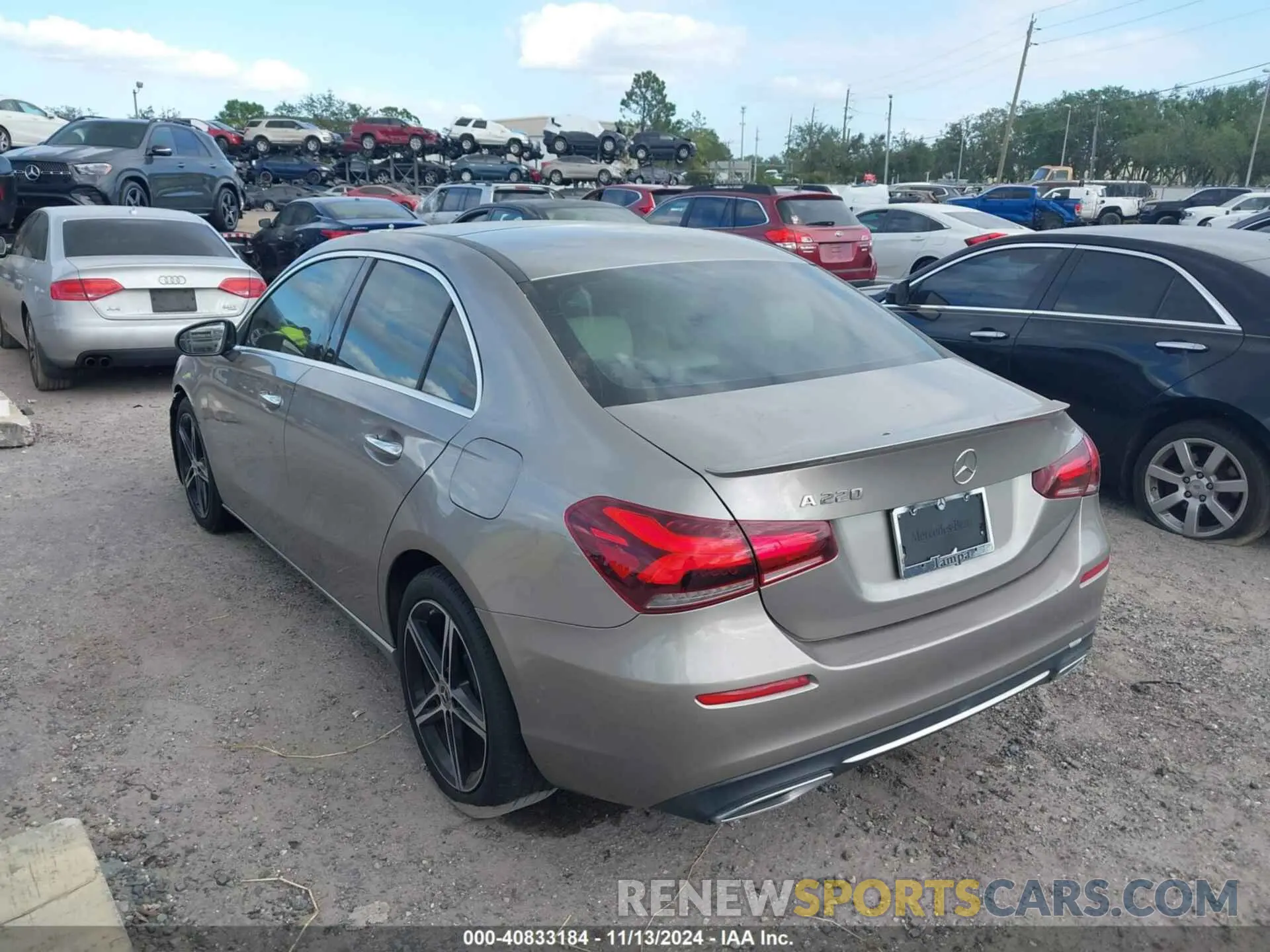 3 Photograph of a damaged car WDD3G4EB2KW001635 MERCEDES-BENZ A 220 2019