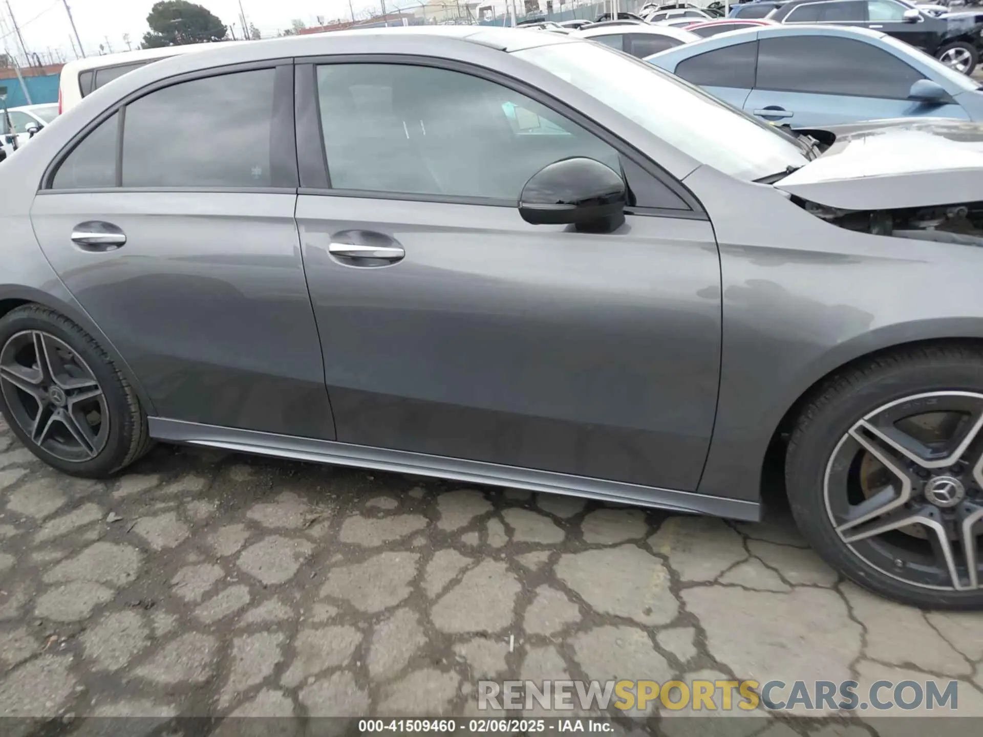 13 Photograph of a damaged car WDD3G4EB2KW003031 MERCEDES-BENZ A 220 2019