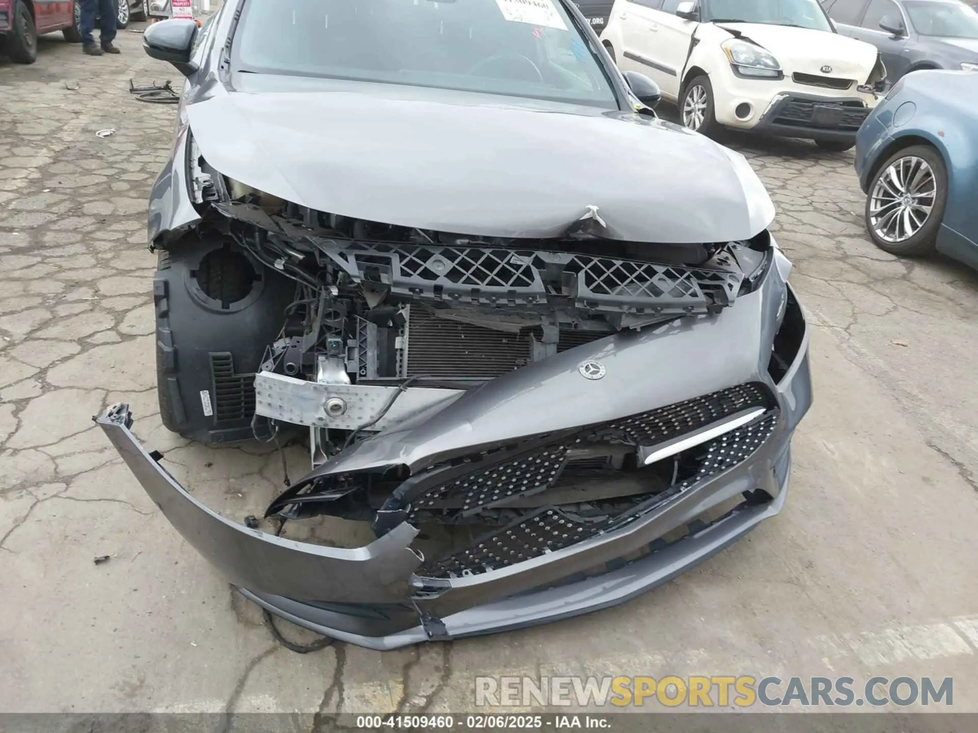 18 Photograph of a damaged car WDD3G4EB2KW003031 MERCEDES-BENZ A 220 2019