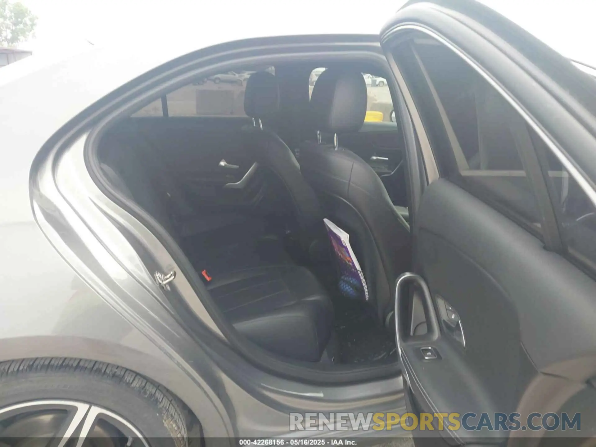8 Photograph of a damaged car WDD3G4EB2KW016409 MERCEDES-BENZ A 220 2019
