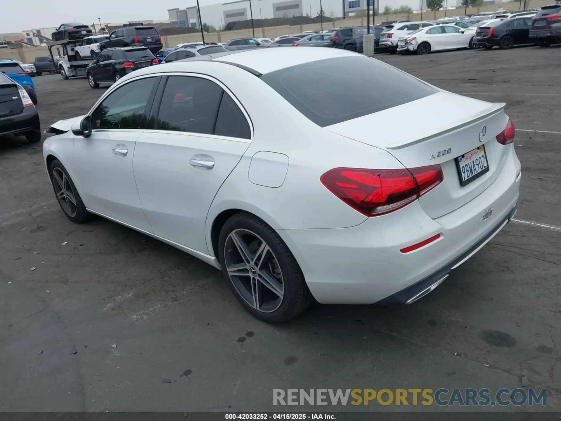 3 Photograph of a damaged car WDD3G4EB3KW027838 MERCEDES-BENZ A 220 2019
