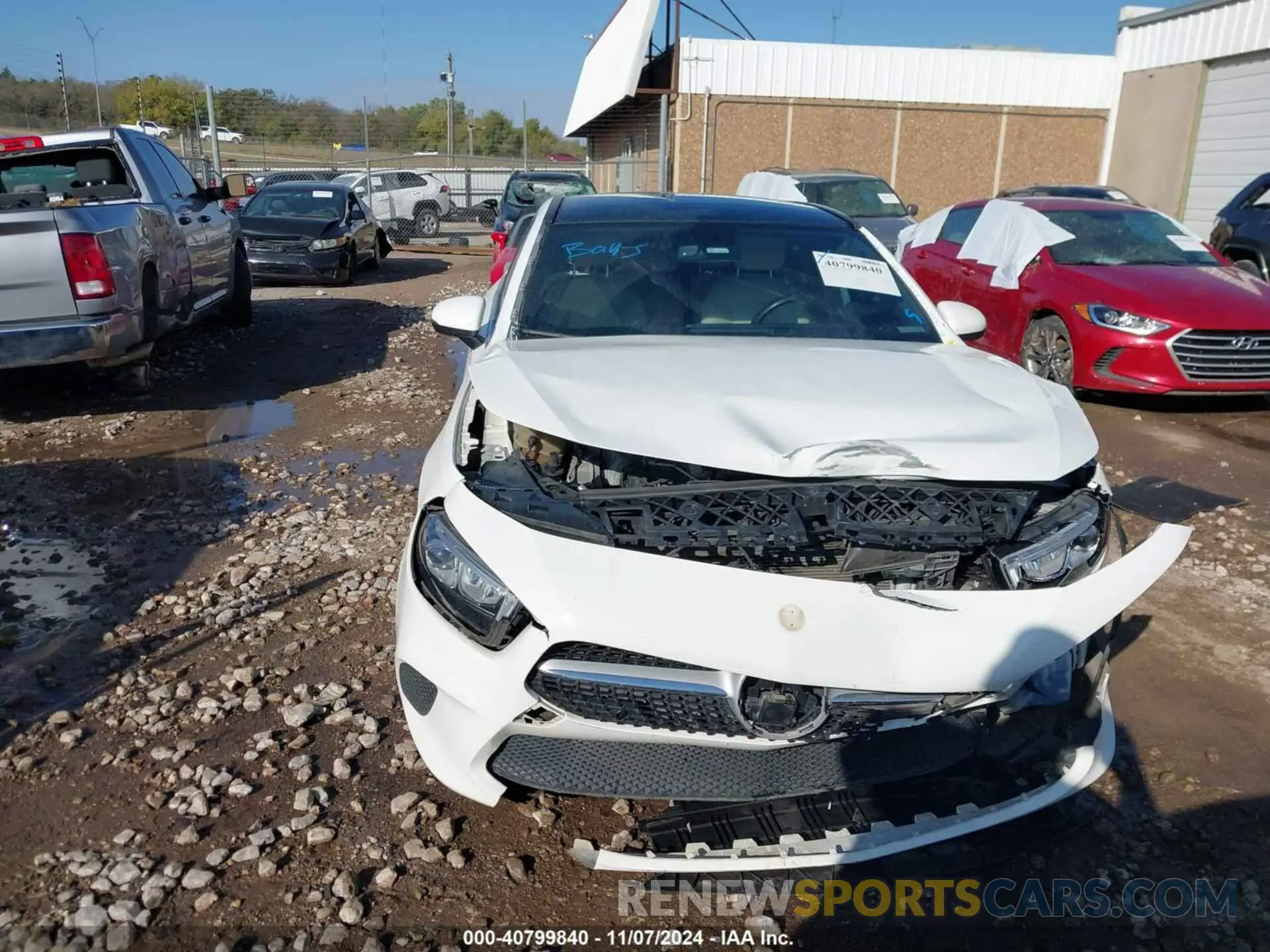 12 Photograph of a damaged car WDD3G4EB5KW007140 MERCEDES-BENZ A 220 2019