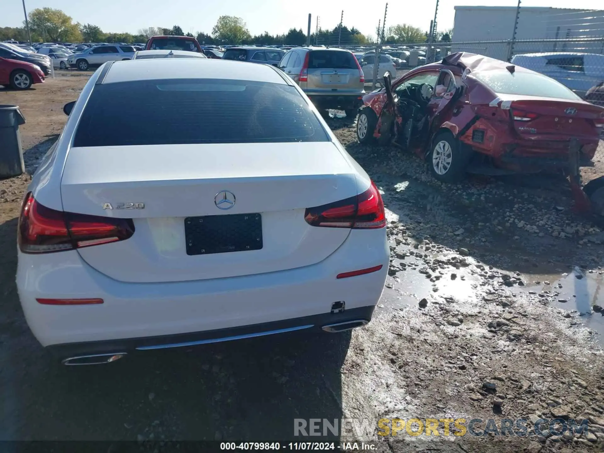16 Photograph of a damaged car WDD3G4EB5KW007140 MERCEDES-BENZ A 220 2019